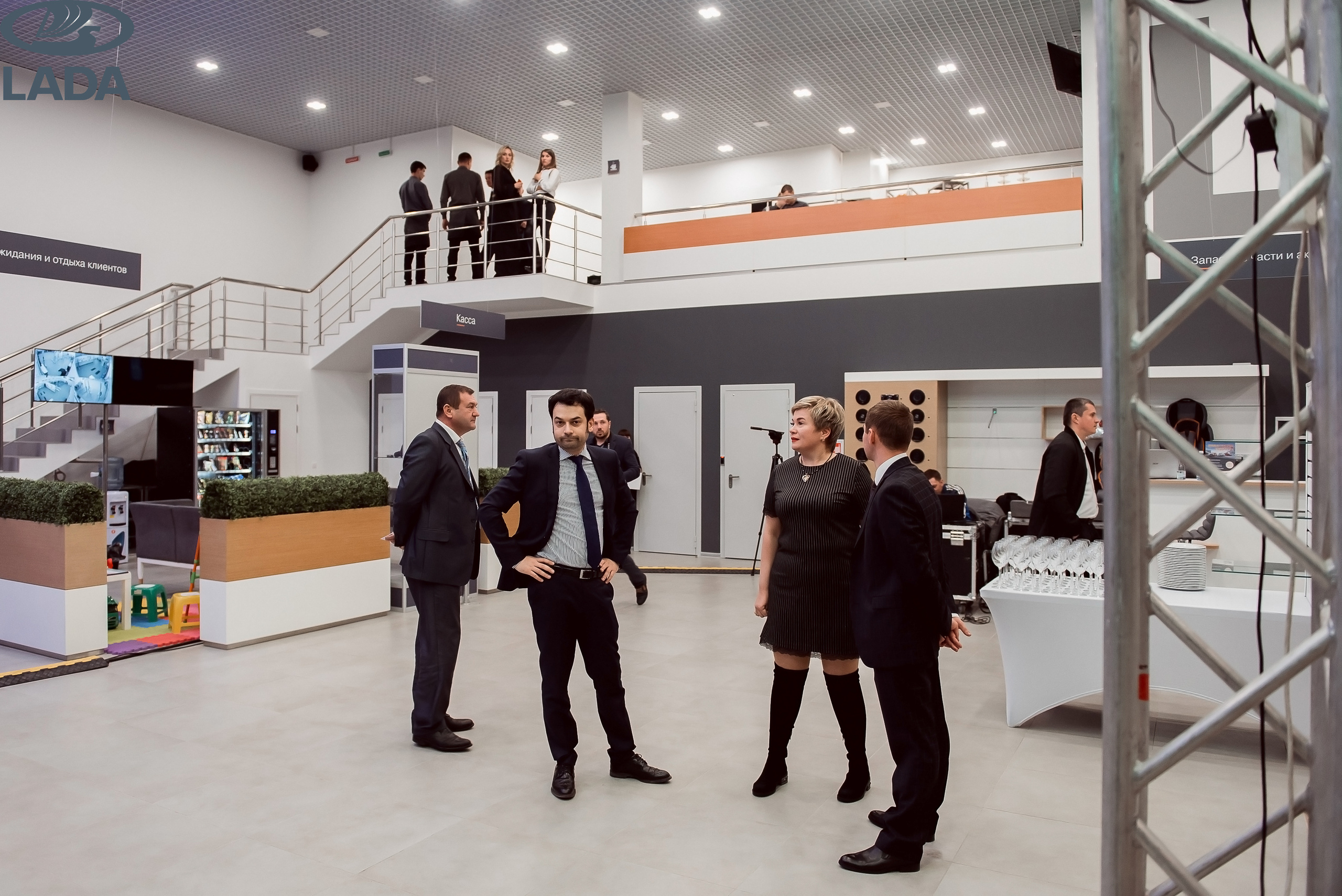 Открытие салона Lada. Свадебный фотограф в Крыму Александр Богомазов