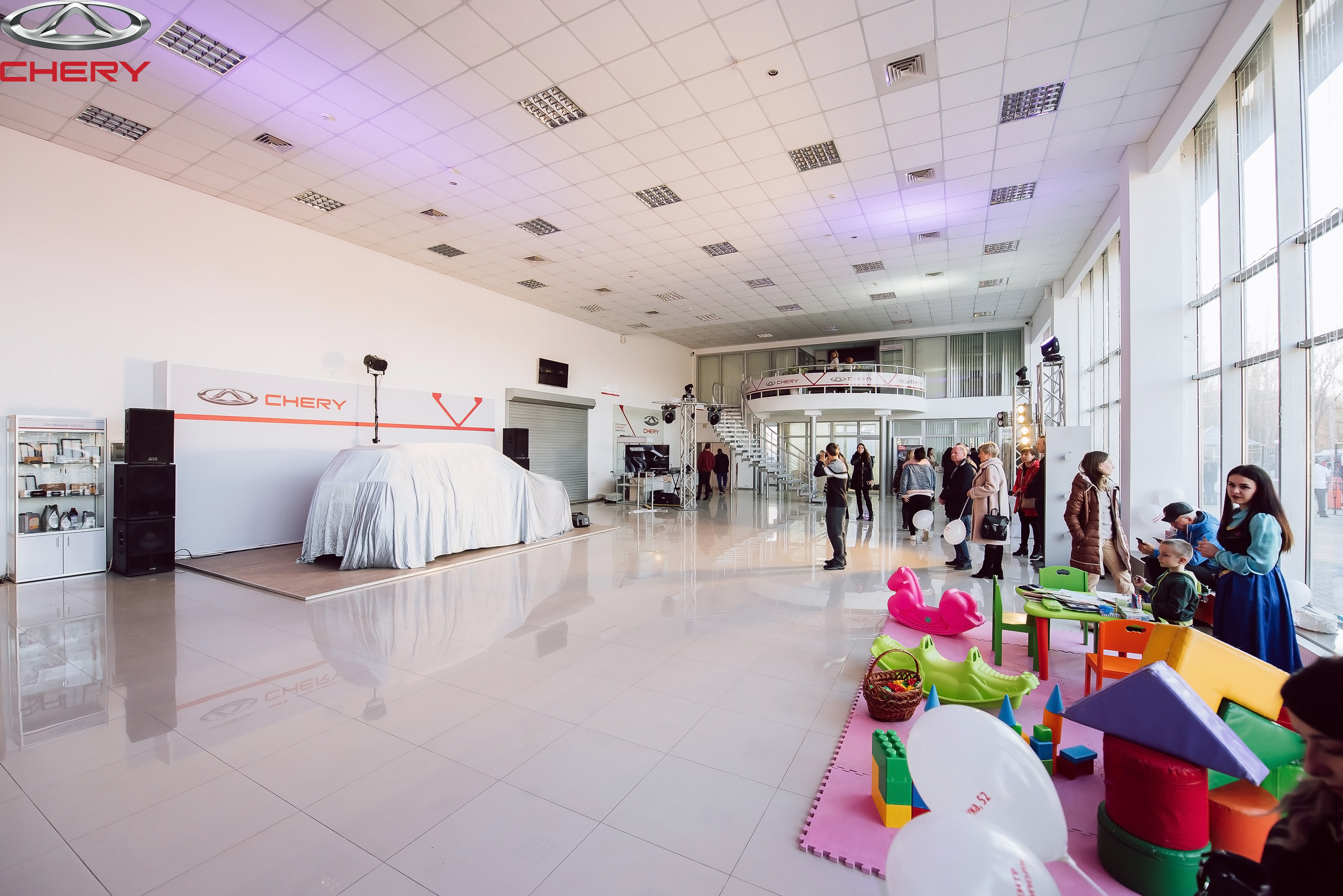 Презентация новой Chery. Свадебный фотограф в Крыму Александр Богомазов