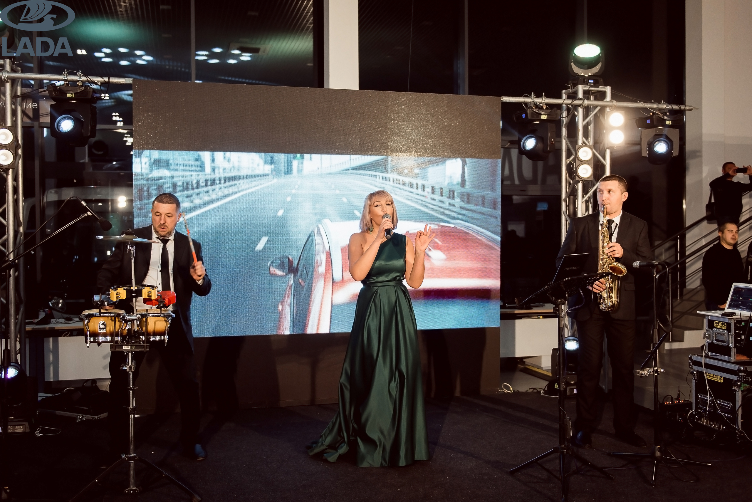 Открытие салона Lada. Свадебный фотограф в Крыму Александр Богомазов