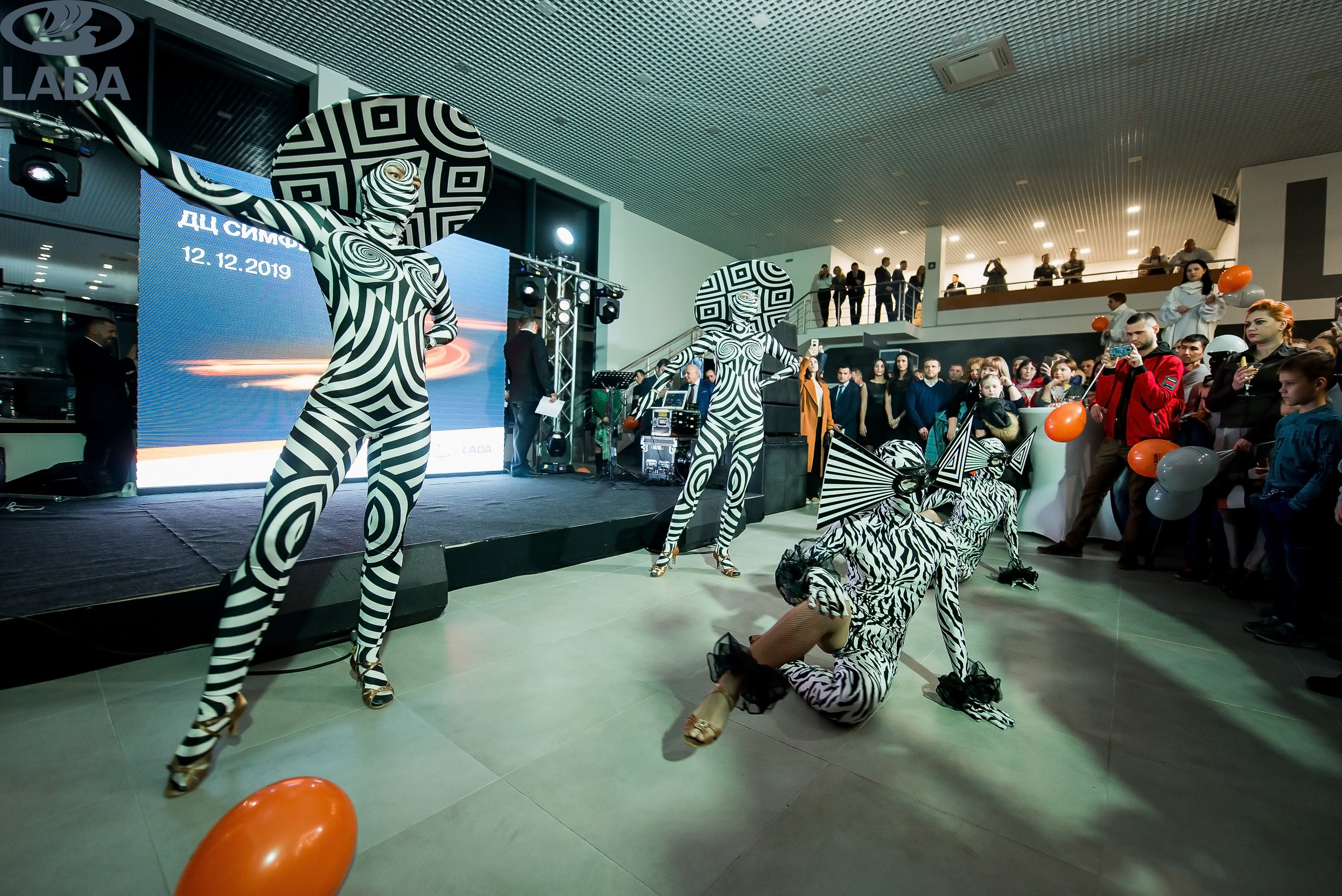 Открытие салона Lada. Свадебный фотограф в Крыму Александр Богомазов