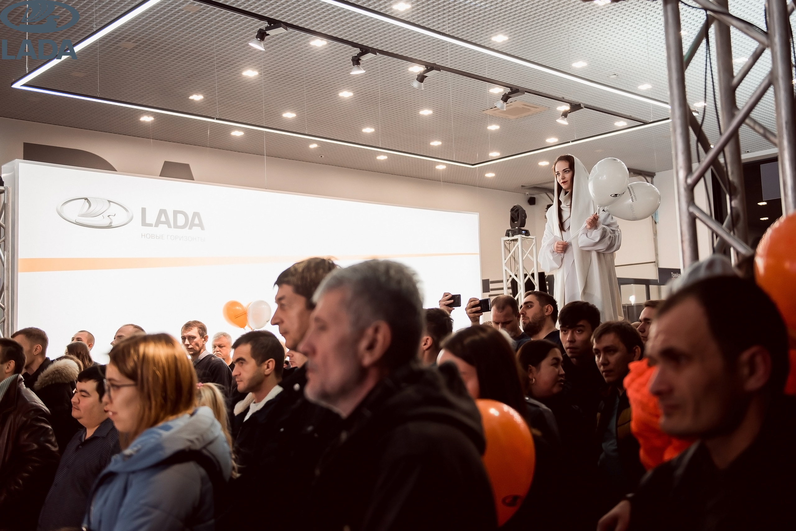 Открытие салона Lada. Свадебный фотограф в Крыму Александр Богомазов