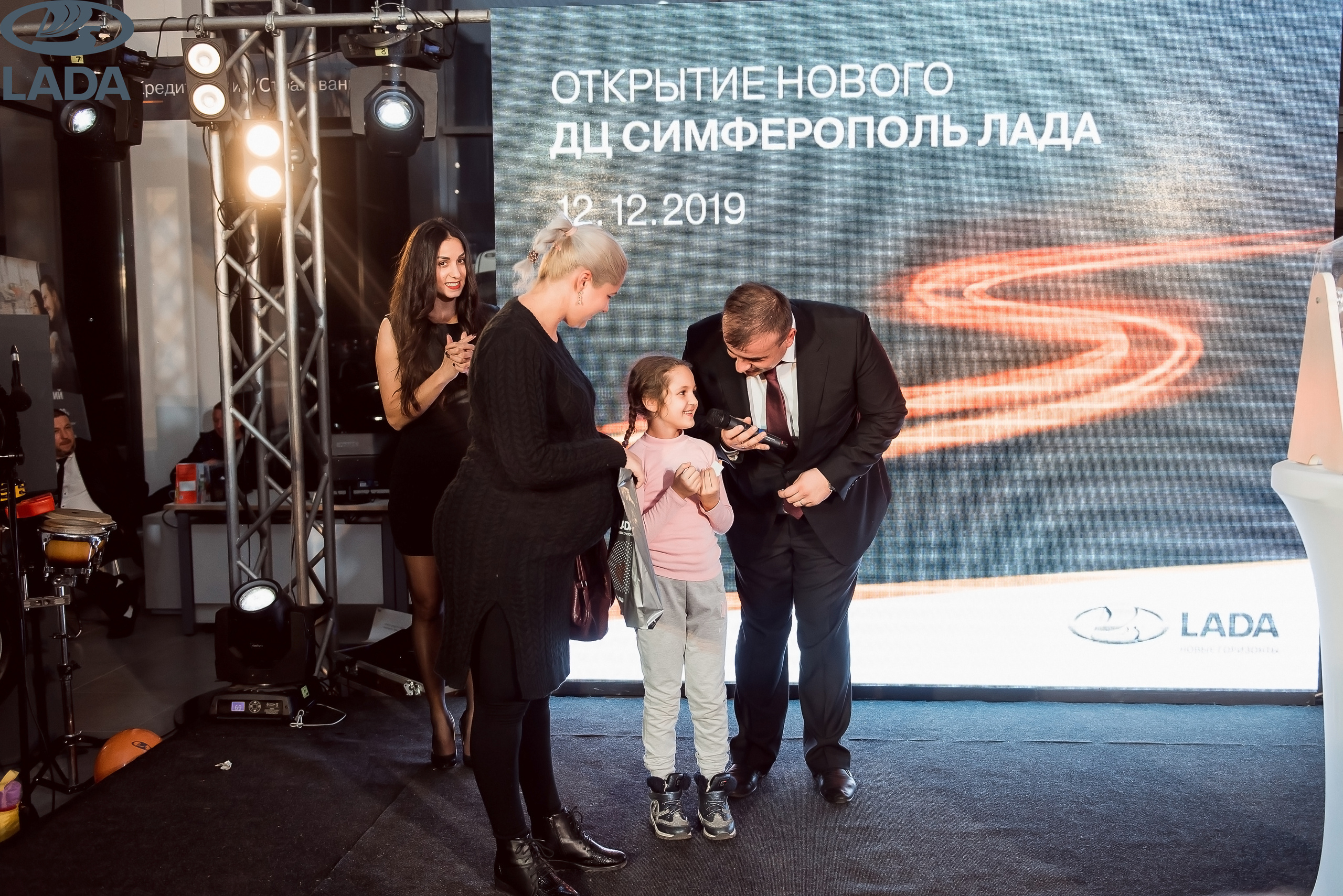 Открытие салона Lada. Свадебный фотограф в Крыму Александр Богомазов