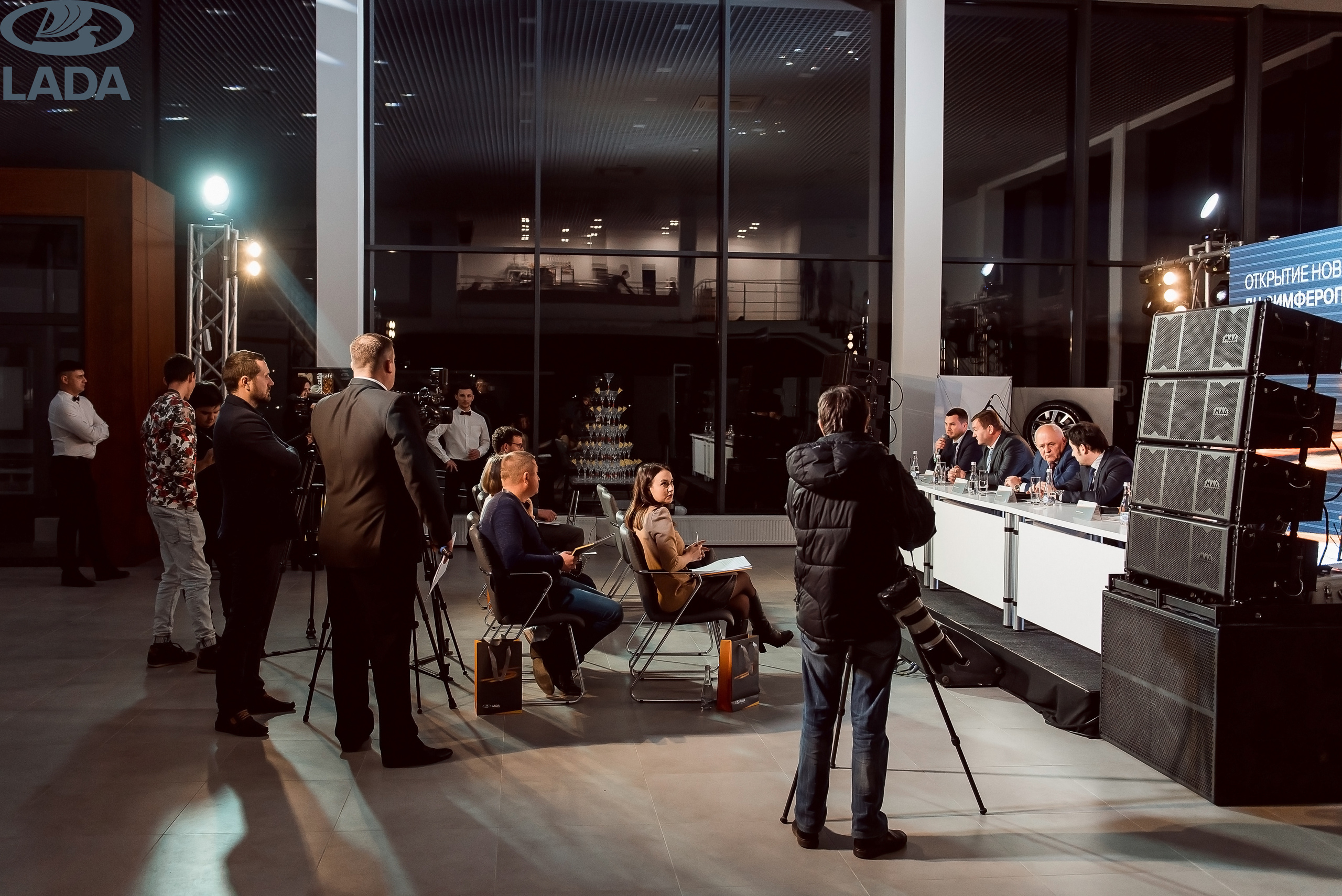 Открытие салона Lada. Свадебный фотограф в Крыму Александр Богомазов