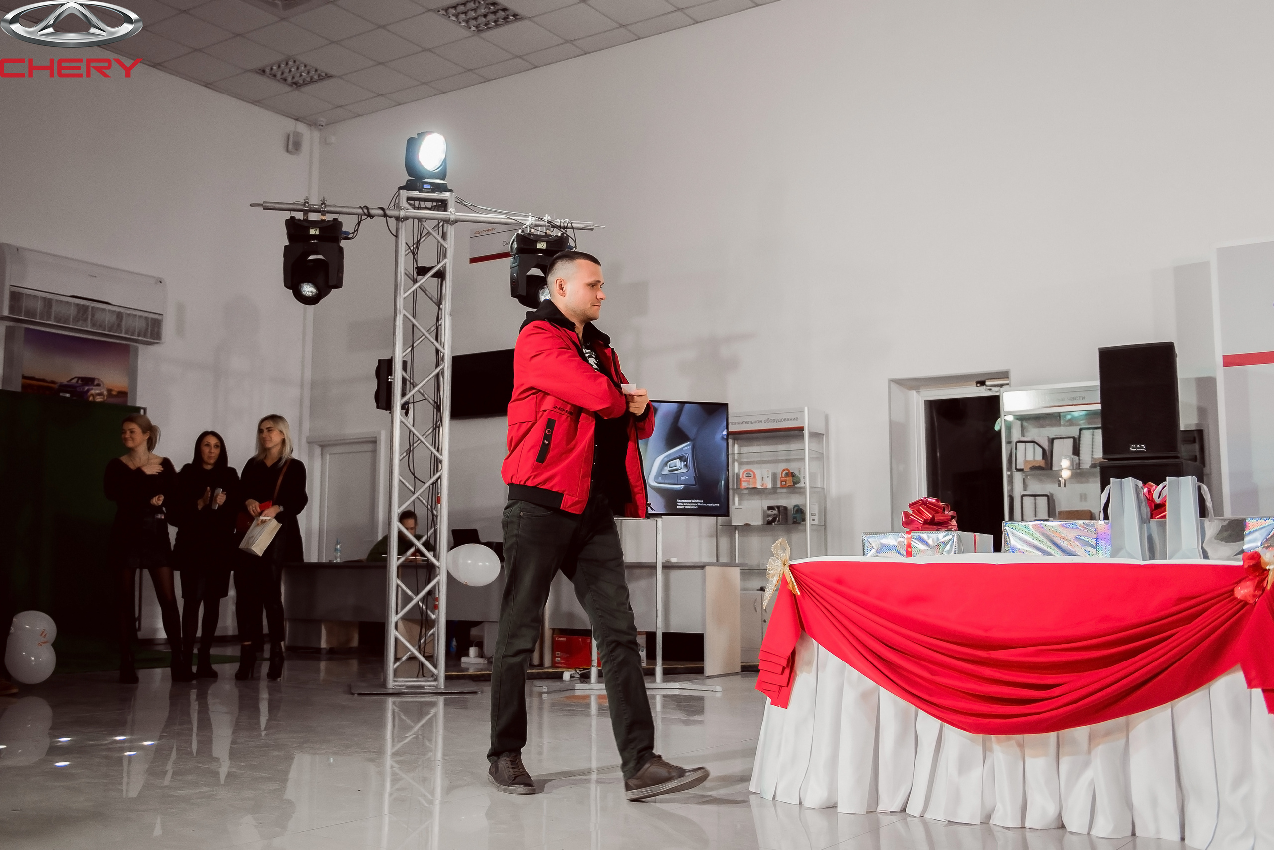 Презентация новой Chery. Свадебный фотограф в Крыму Александр Богомазов