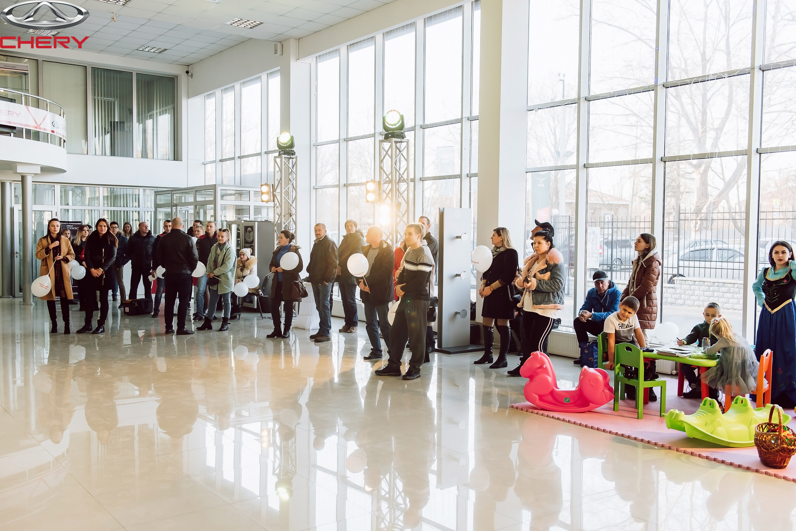 Презентация новой Chery. Свадебный фотограф в Крыму Александр Богомазов