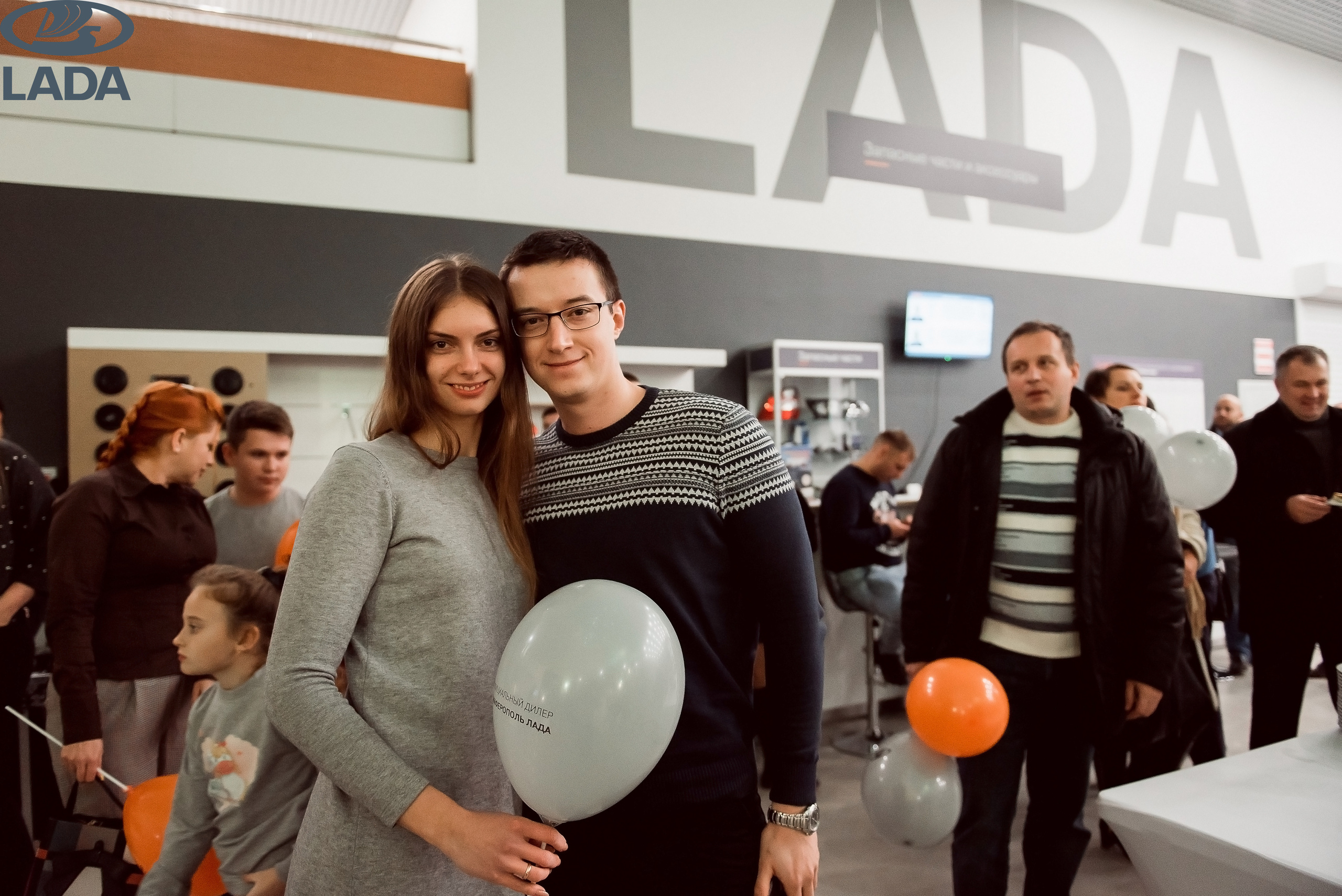 Открытие салона Lada. Свадебный фотограф в Крыму Александр Богомазов