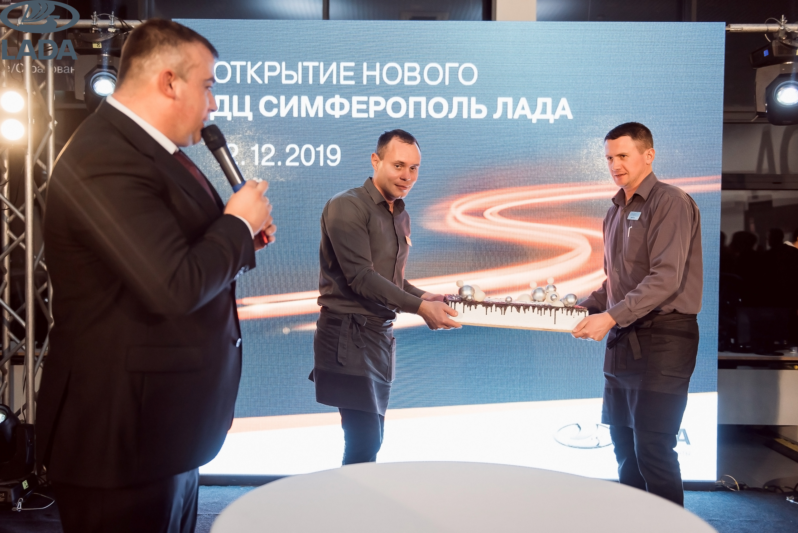 Открытие салона Lada. Свадебный фотограф в Крыму Александр Богомазов