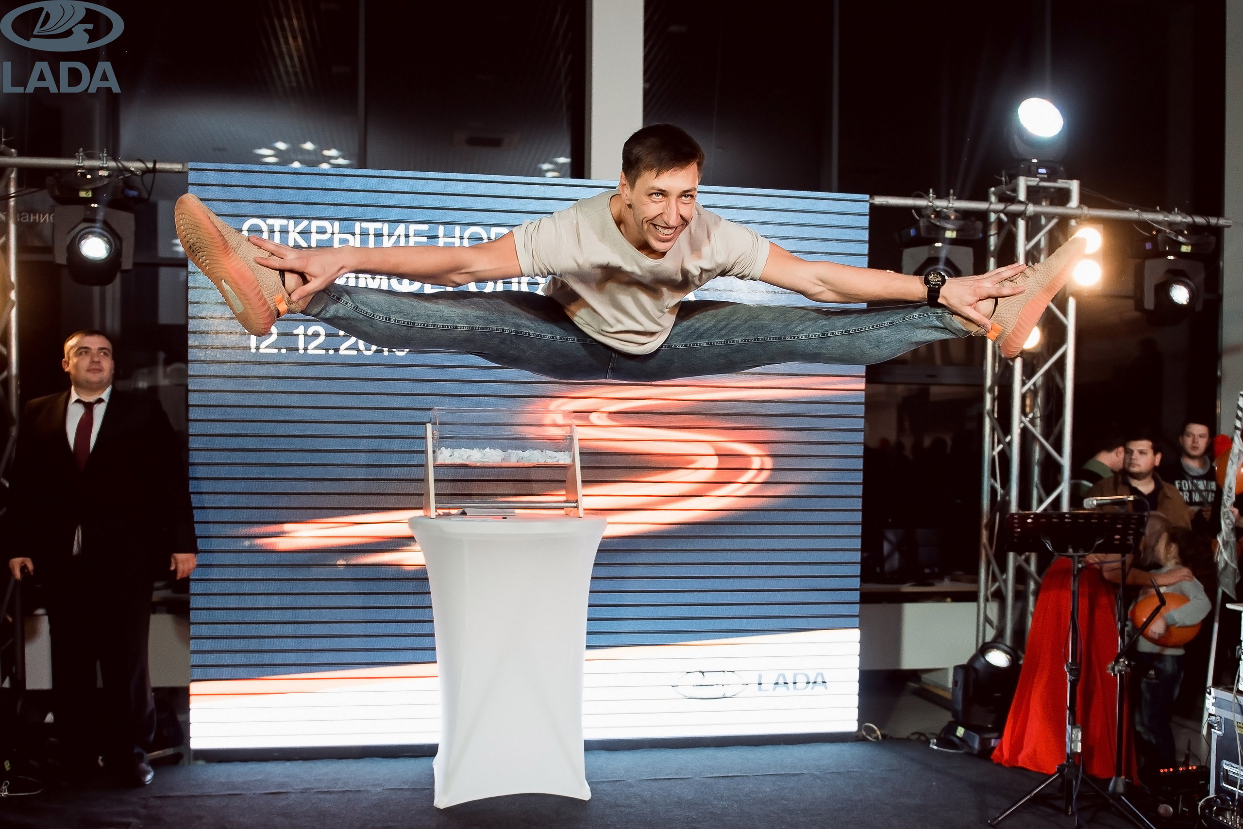 Открытие салона Lada. Свадебный фотограф в Крыму Александр Богомазов