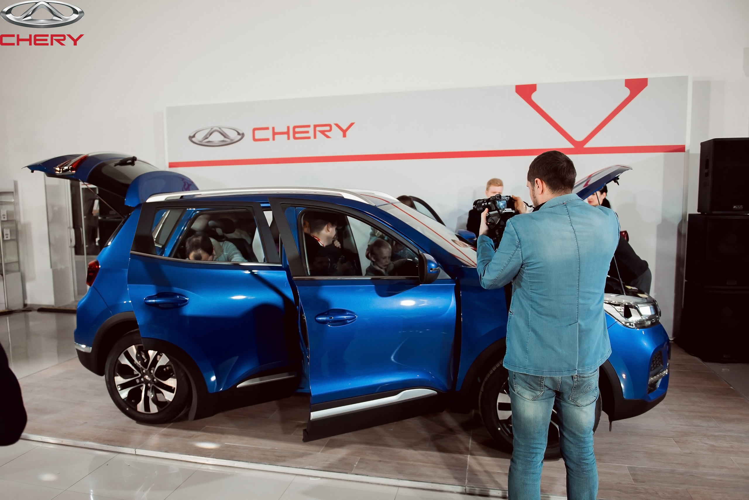Презентация новой Chery. Свадебный фотограф в Крыму Александр Богомазов