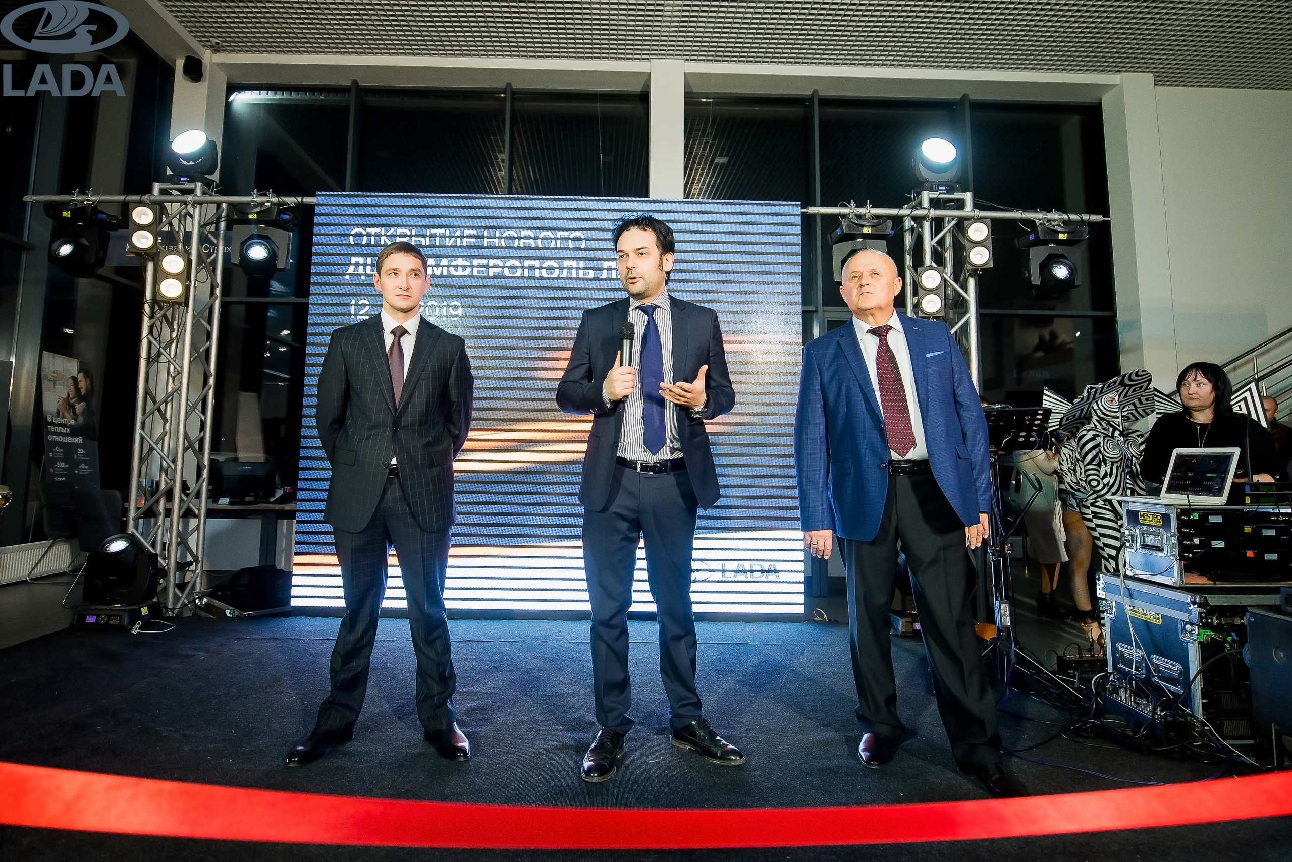 Открытие салона Lada. Свадебный фотограф в Крыму Александр Богомазов