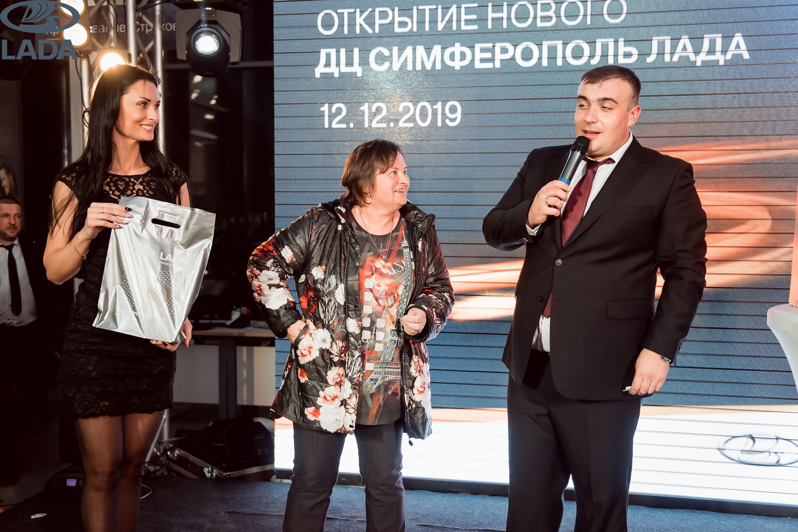 Открытие салона Lada. Свадебный фотограф в Крыму Александр Богомазов