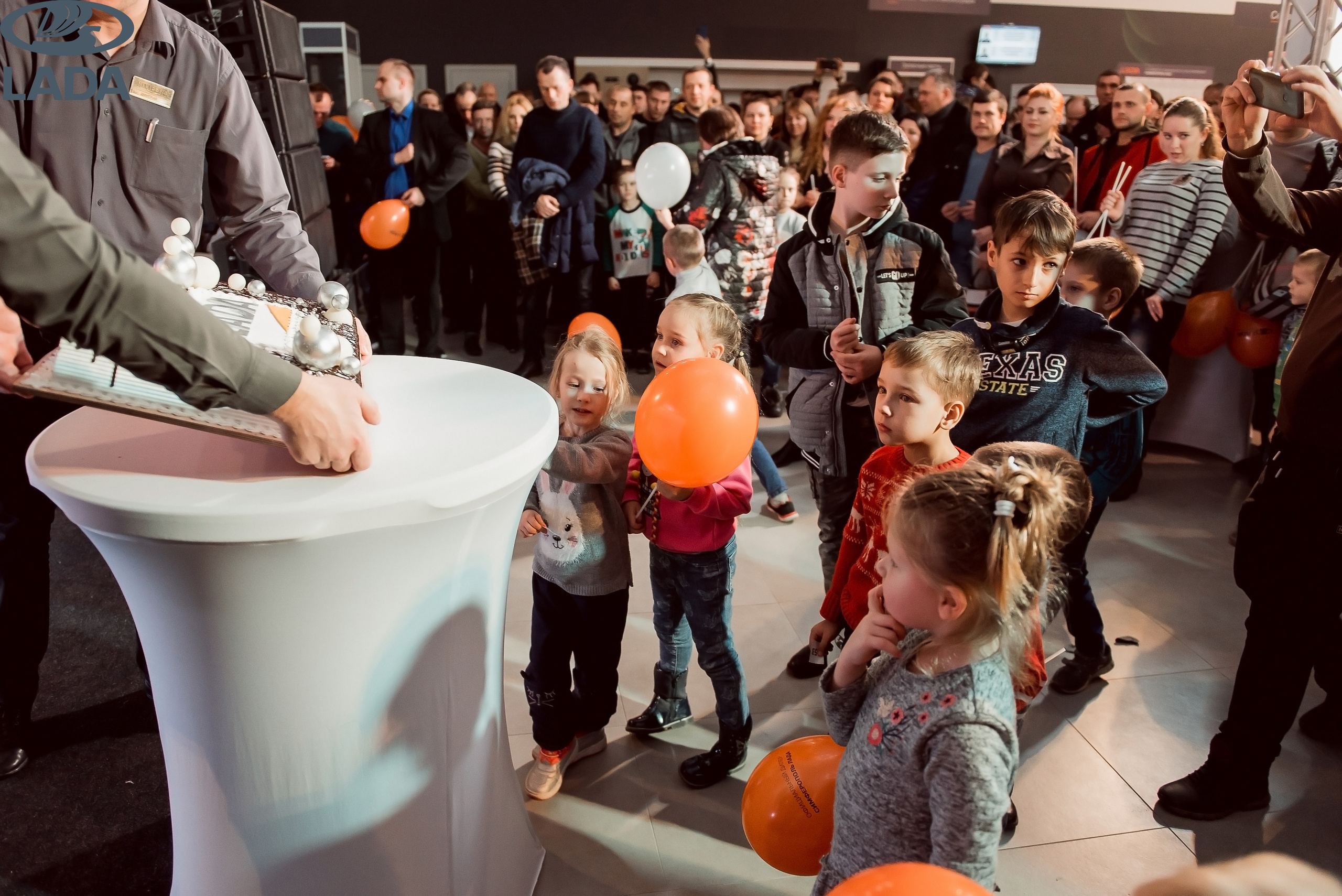 Открытие салона Lada. Свадебный фотограф в Крыму Александр Богомазов