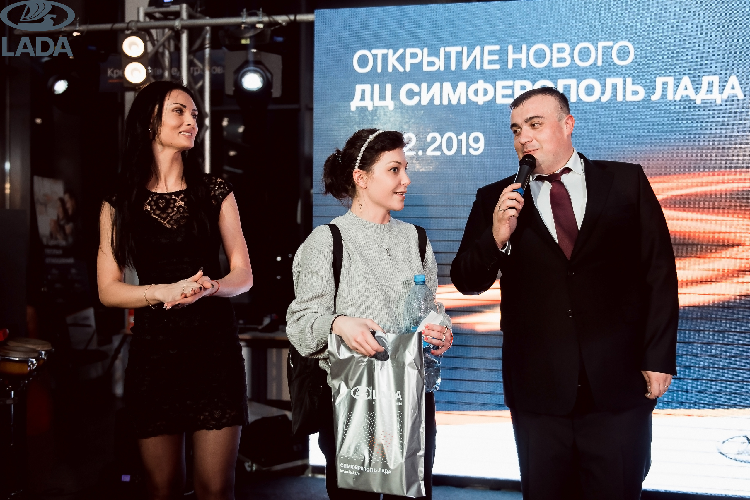 Открытие салона Lada. Свадебный фотограф в Крыму Александр Богомазов