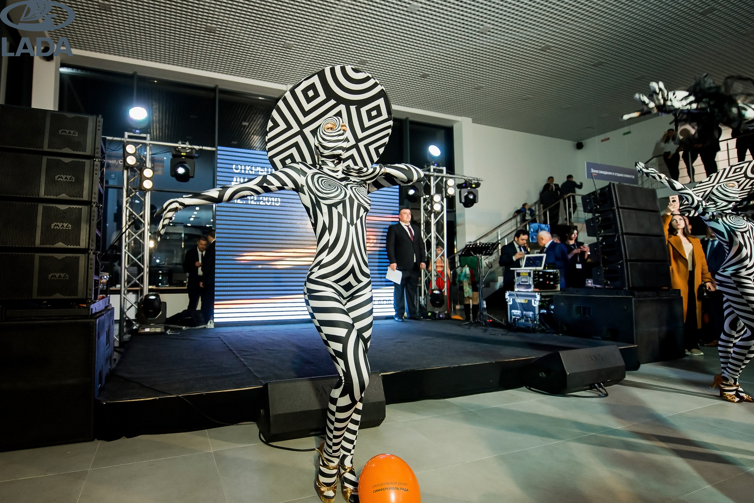 Открытие салона Lada. Свадебный фотограф в Крыму Александр Богомазов