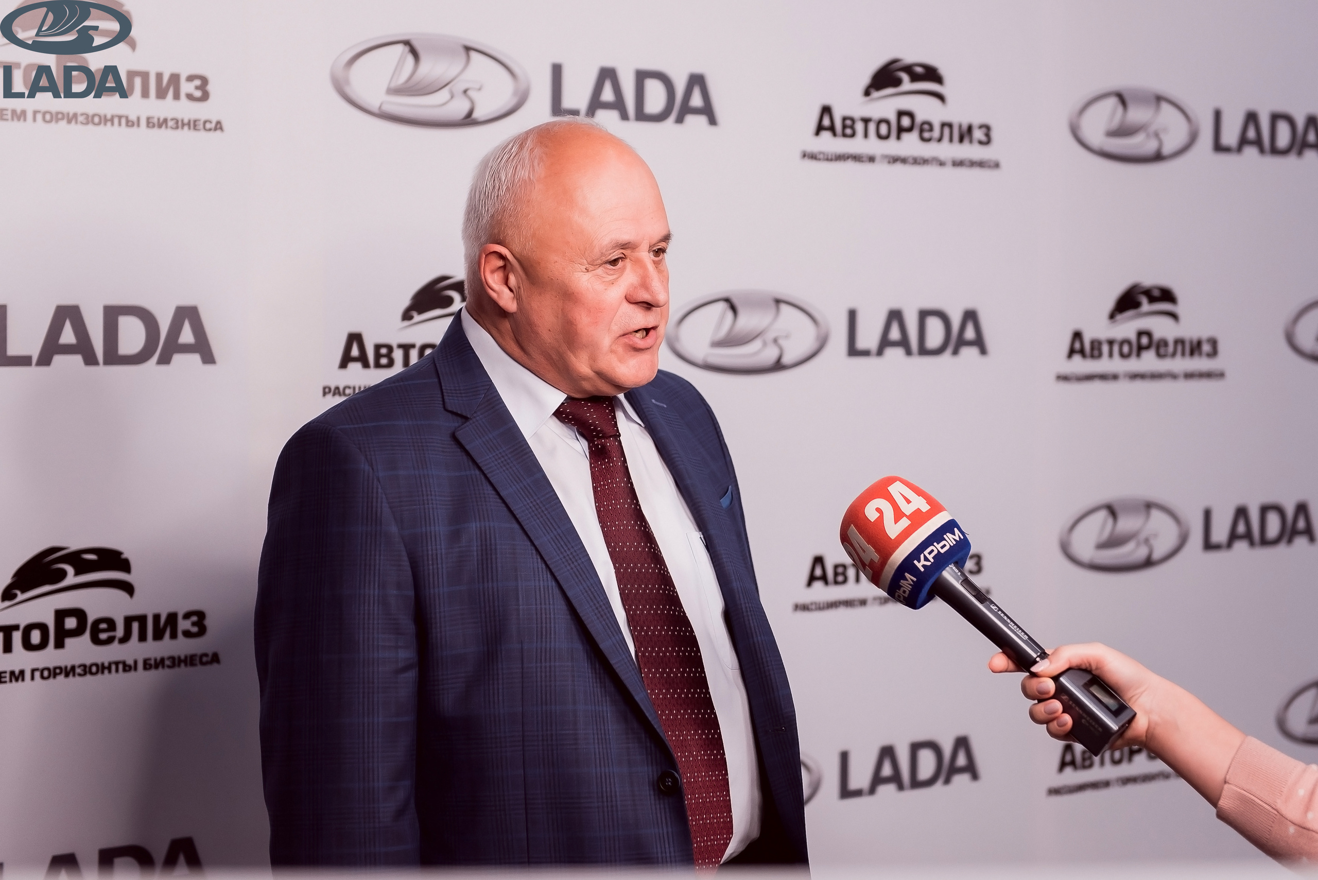 Открытие салона Lada. Свадебный фотограф в Крыму Александр Богомазов