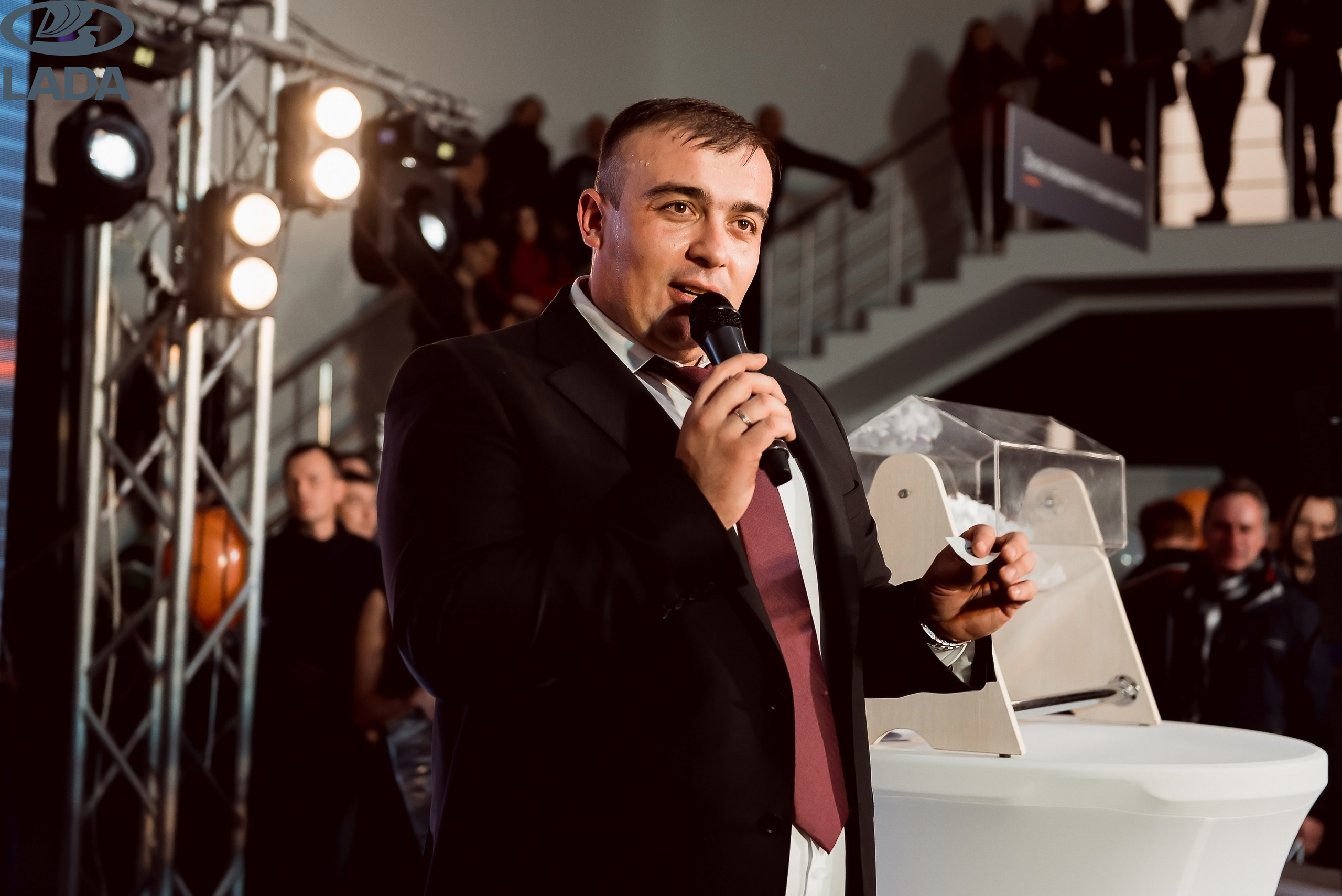 Открытие салона Lada. Свадебный фотограф в Крыму Александр Богомазов