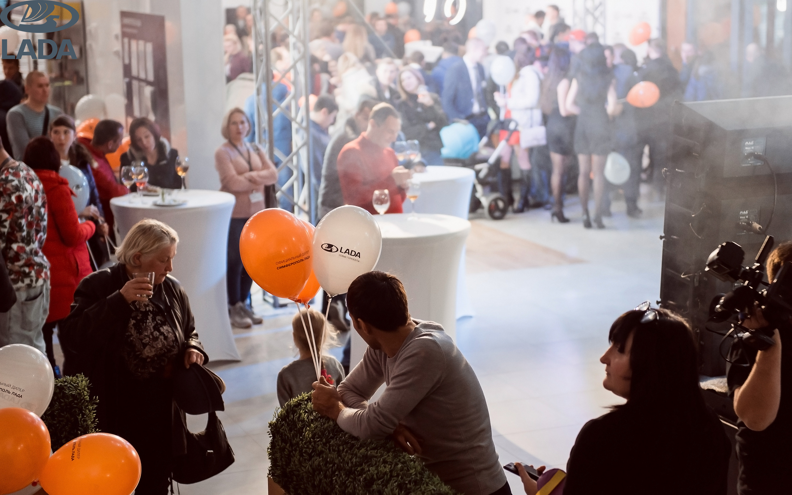 Открытие салона Lada. Свадебный фотограф в Крыму Александр Богомазов