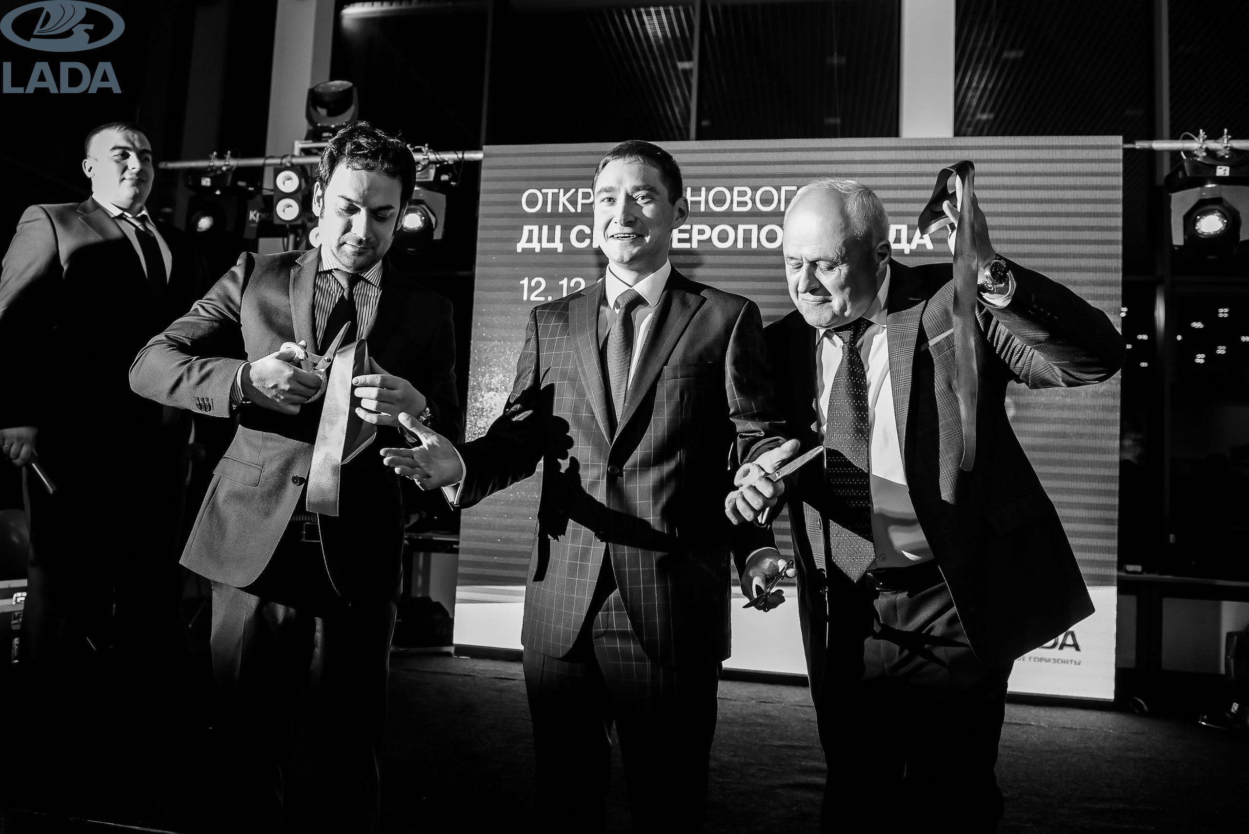 Открытие салона Lada. Свадебный фотограф в Крыму Александр Богомазов