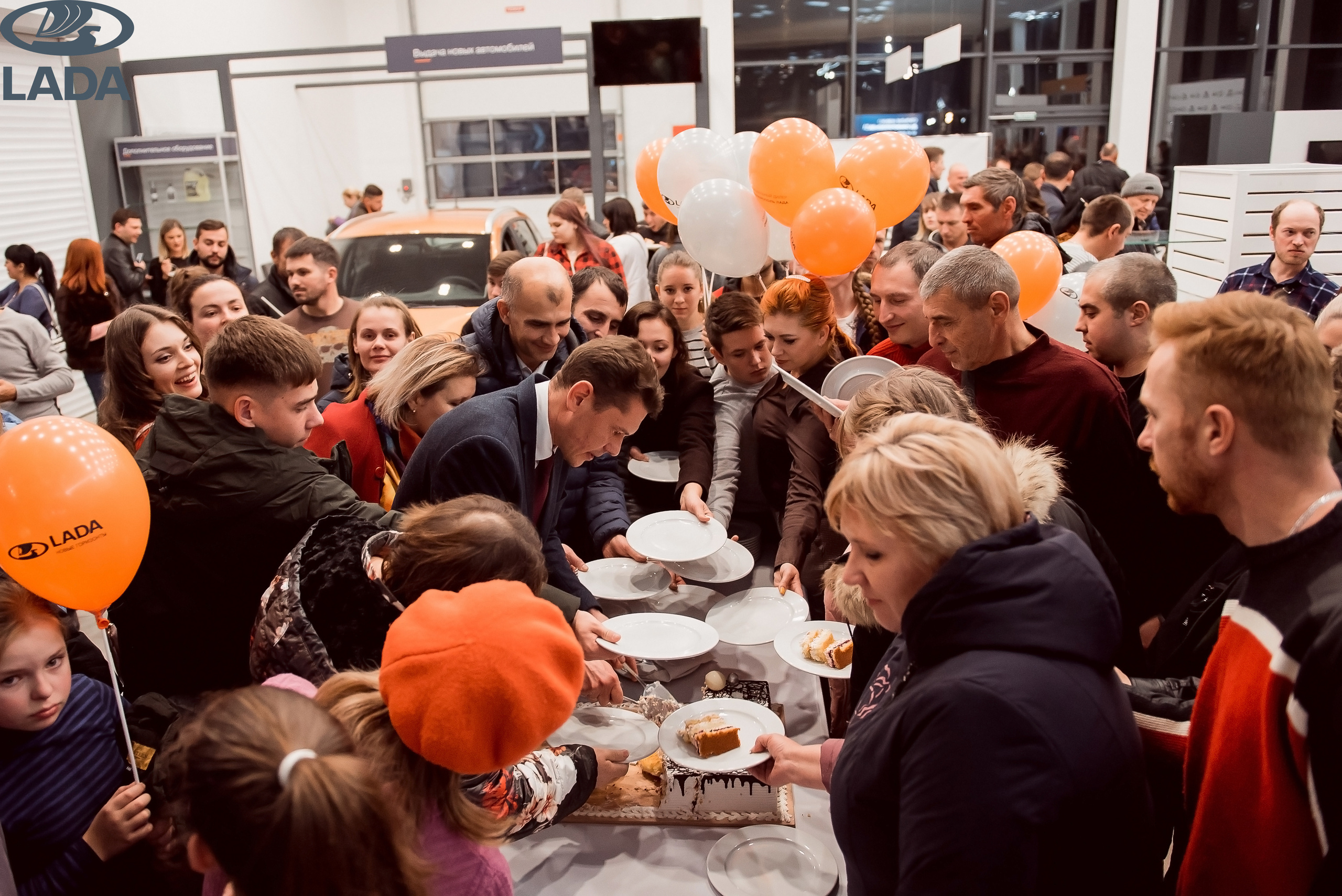 Открытие салона Lada. Свадебный фотограф в Крыму Александр Богомазов