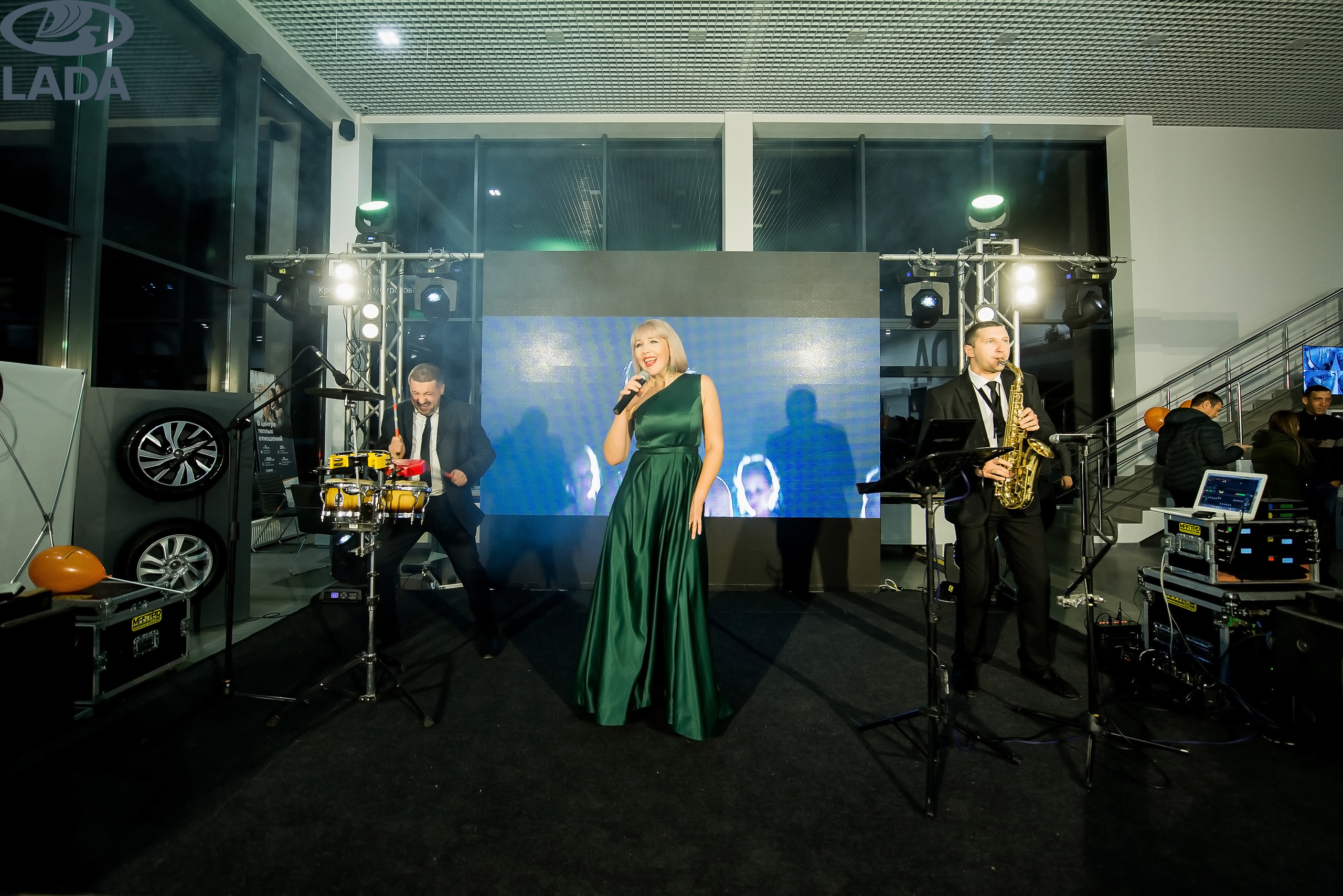 Открытие салона Lada. Свадебный фотограф в Крыму Александр Богомазов