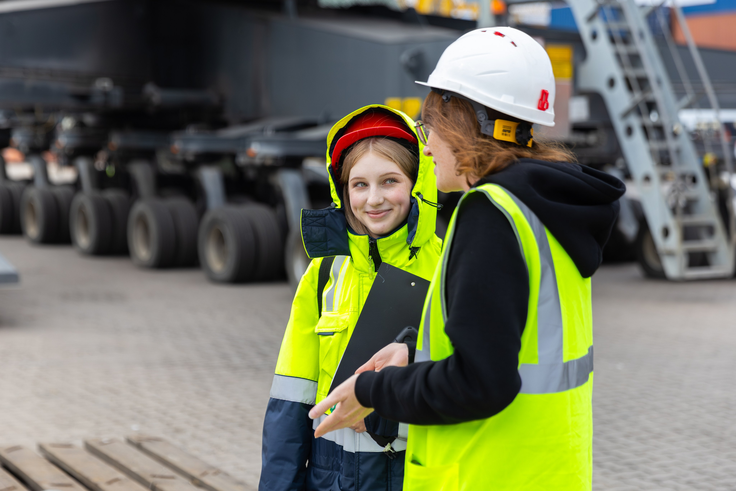 Разгрузка в порту. Снимаю съемки