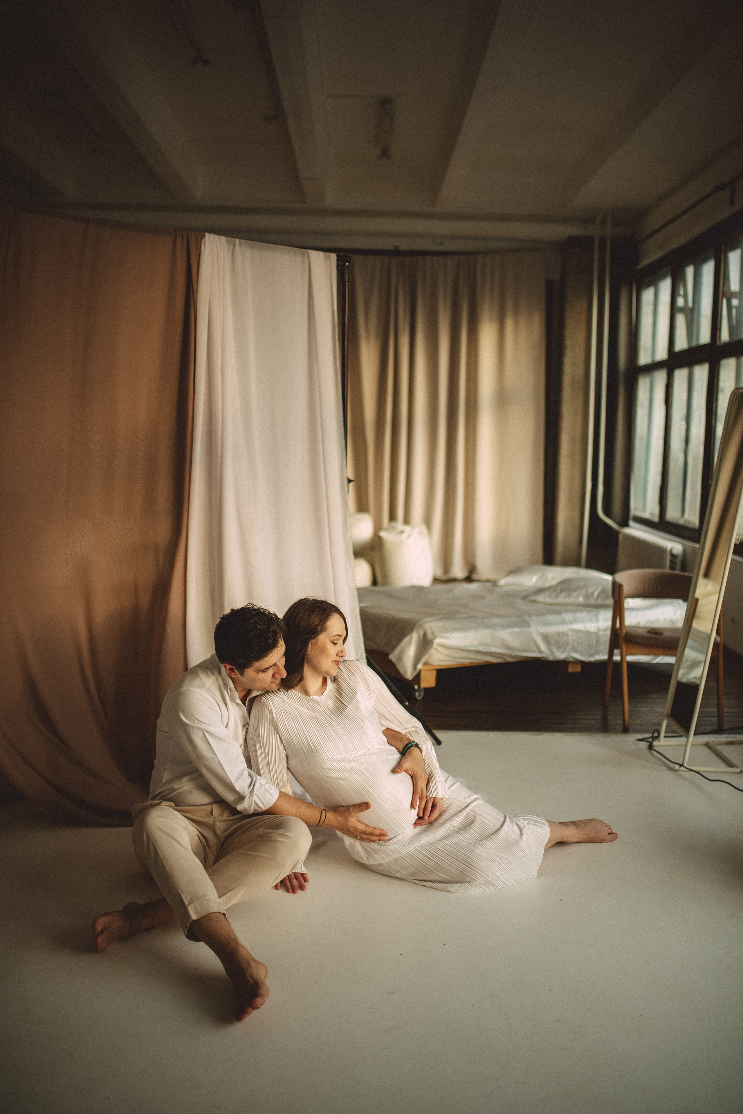 Фотосессия беременности в фотостудии. Семейная фотосессия Бутово Москва фотограф Алина Морщагина