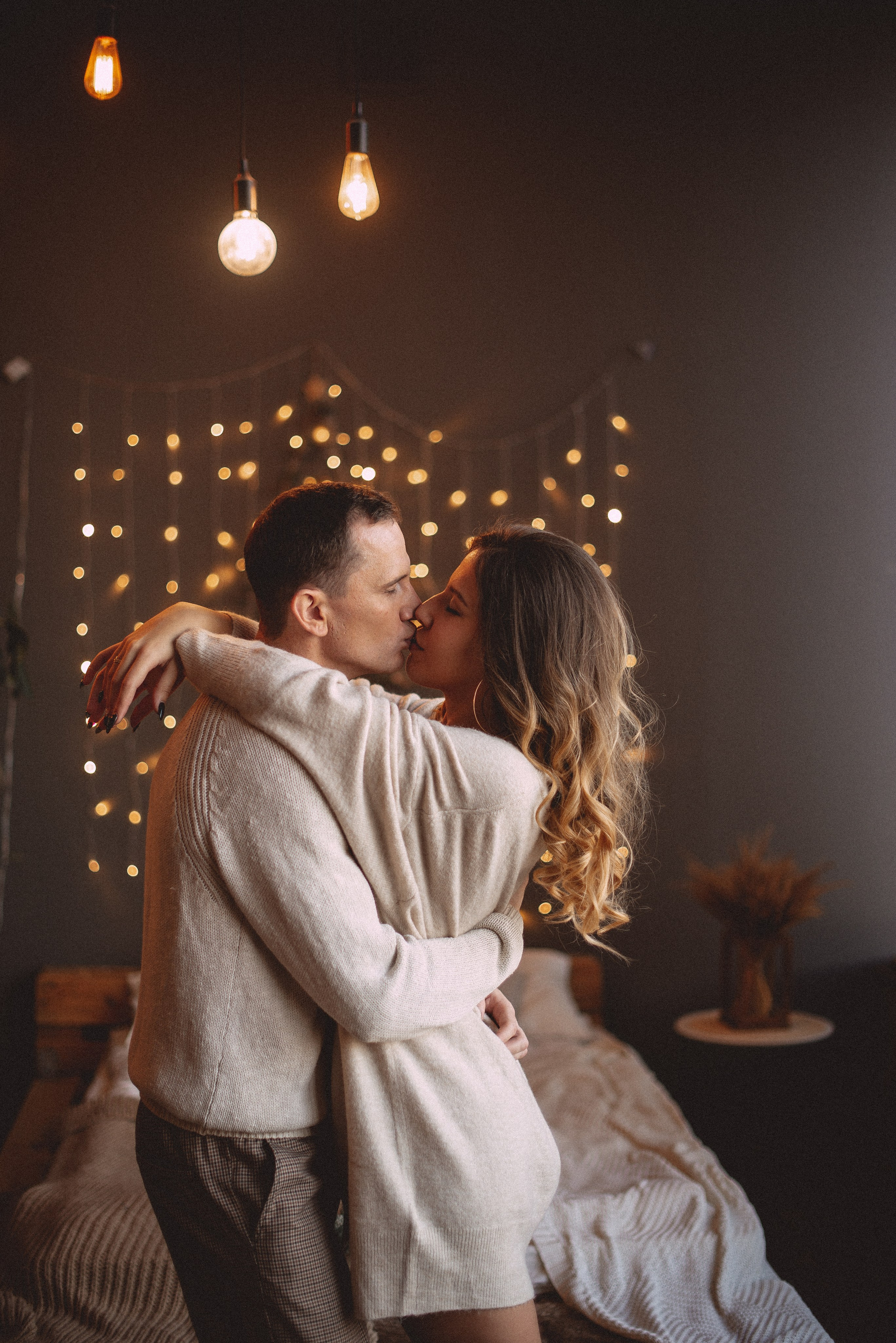 Новогодняя фотосессия Лавстори в студии. Семейная фотосессия Бутово Москва фотограф Алина Морщагина