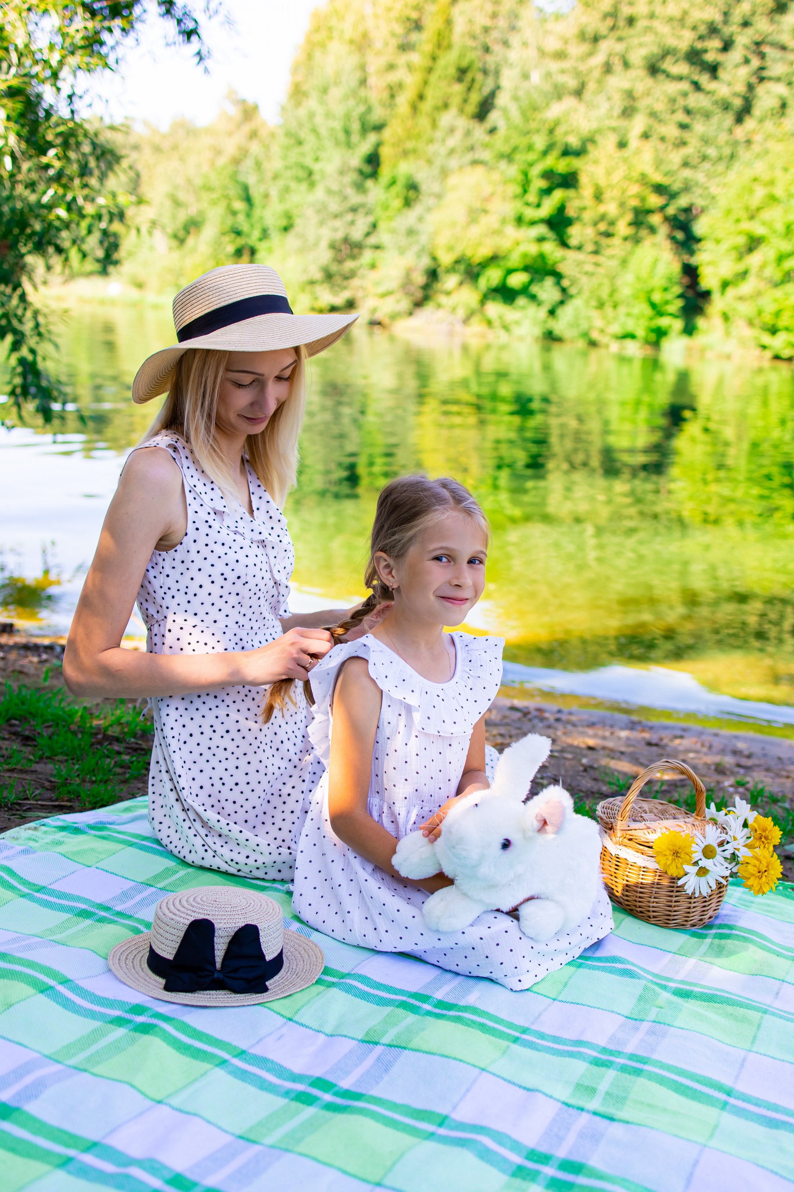 Настя и Катя пикник. Оксана Ромашкина- семейный и ньюборн фотограф из Москвы