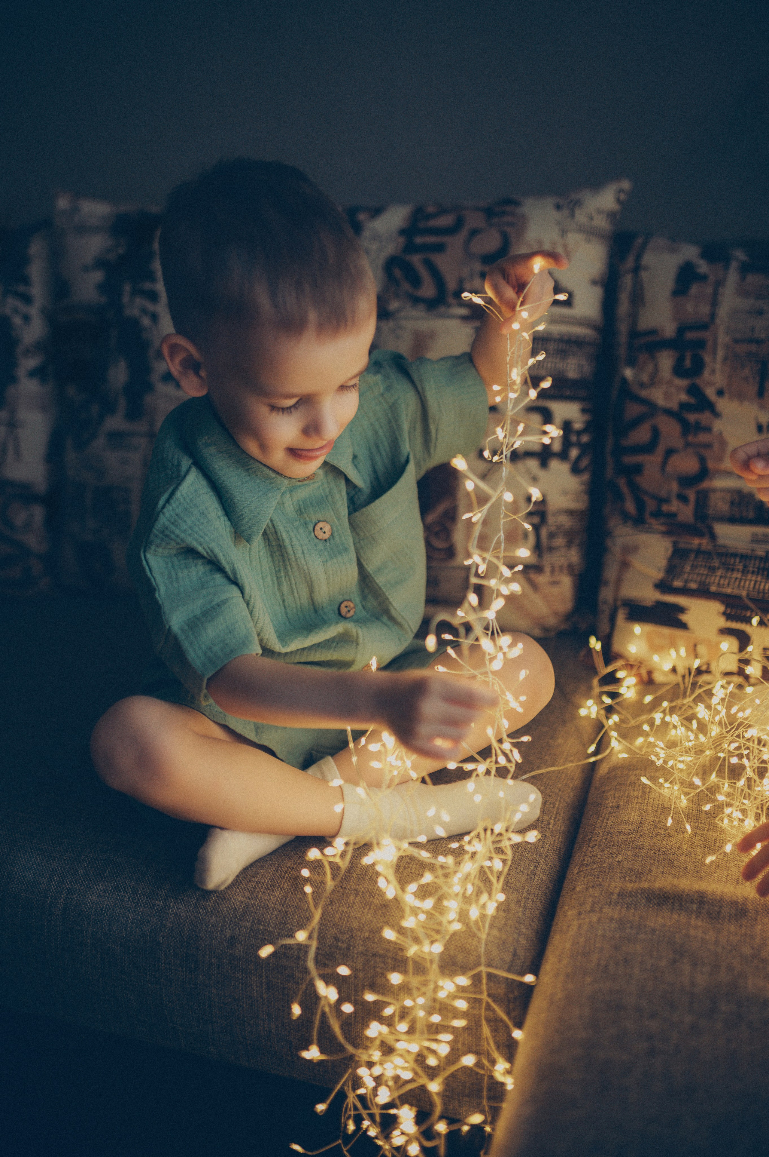 Миша и Тимофей (новогодняя домашняя). Фотограф, г. Лесной Свердловской области