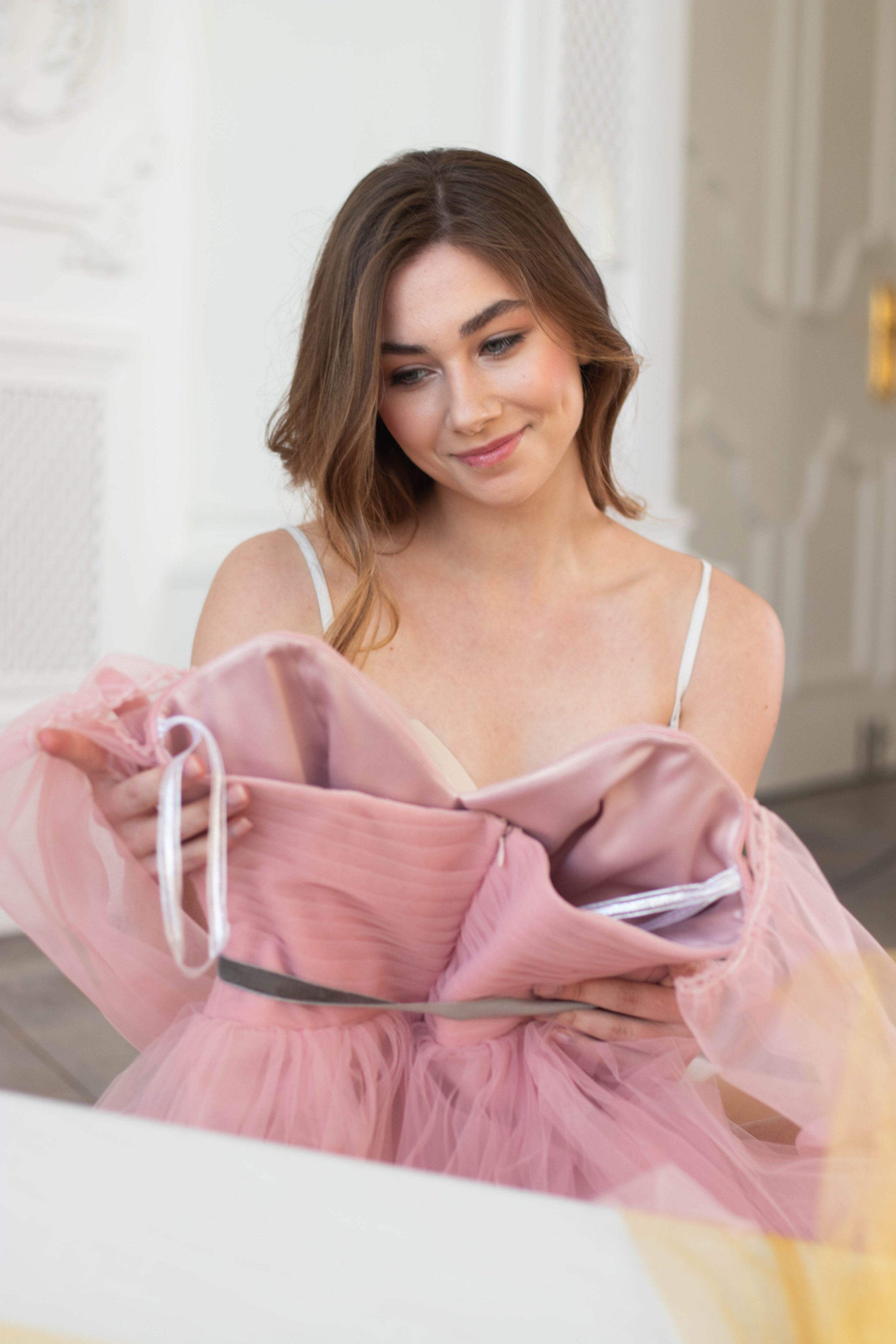 СЪЕМКА С МОДЕЛЬЮ. Предметный фотограф в Москве