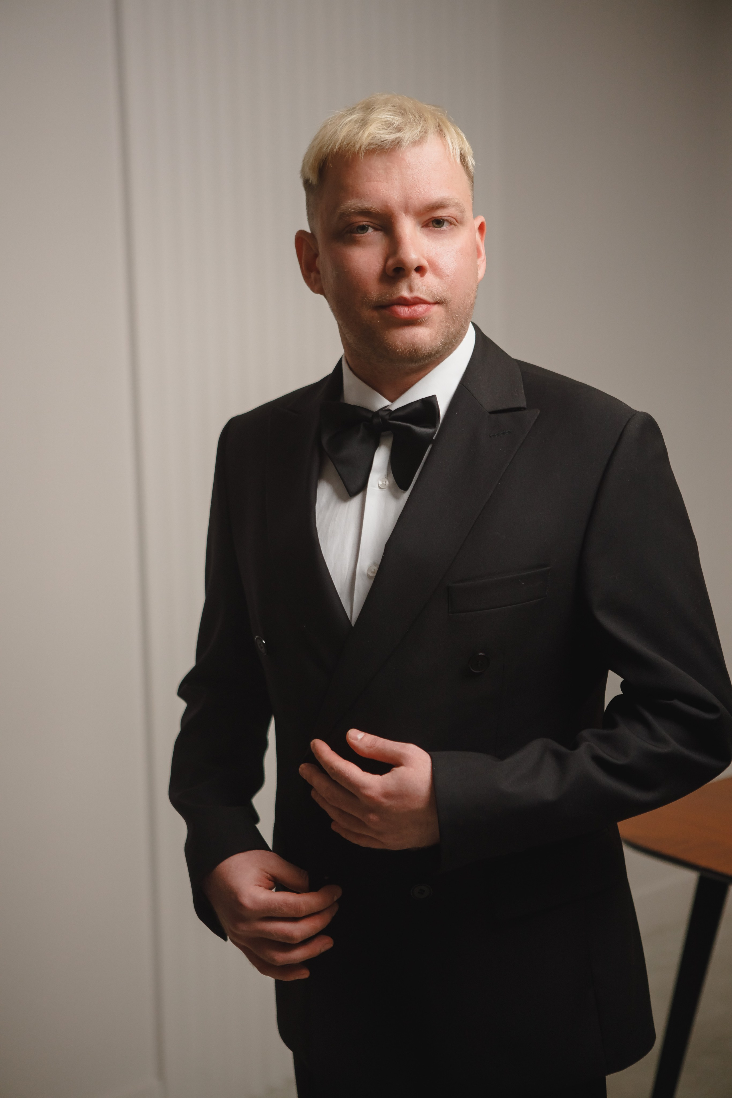 ВЕДУЩИЙ ПАВЕЛ ПАВЛОВ