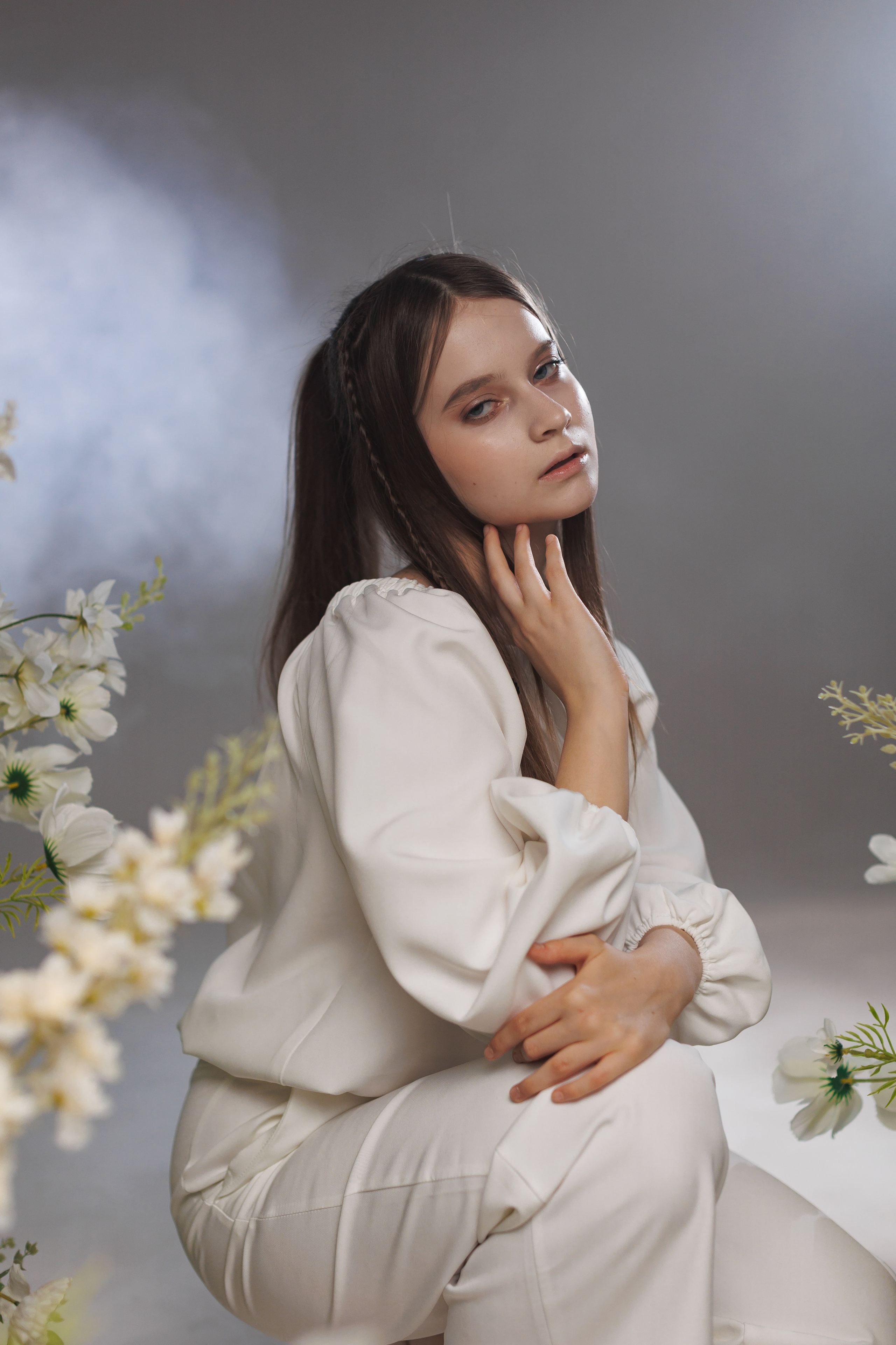 Съемка с цветами для модельного агентства. Анна Демидец — фотограф и маркетолог в Новошахтинске, Шахтах и Ростове-на-Дону