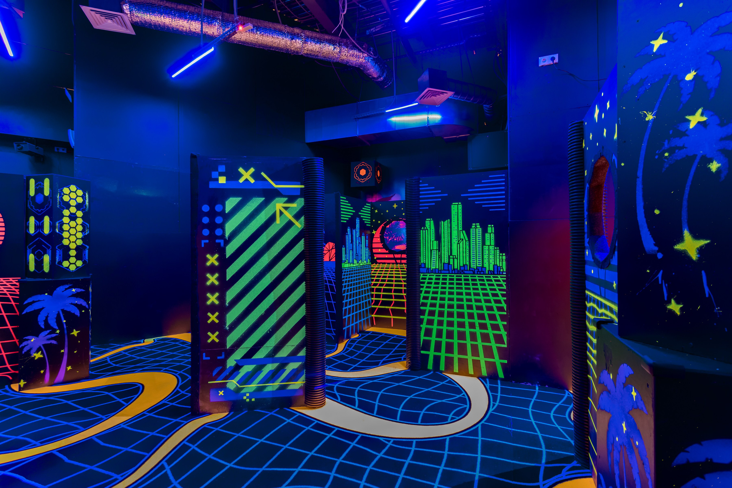 Фотосъемка для развлекательного центра LaserLand в ТРК VEGAS Каширское. Интерьеры, Контент, Портреты | Фотограф в Москве Дани Терно