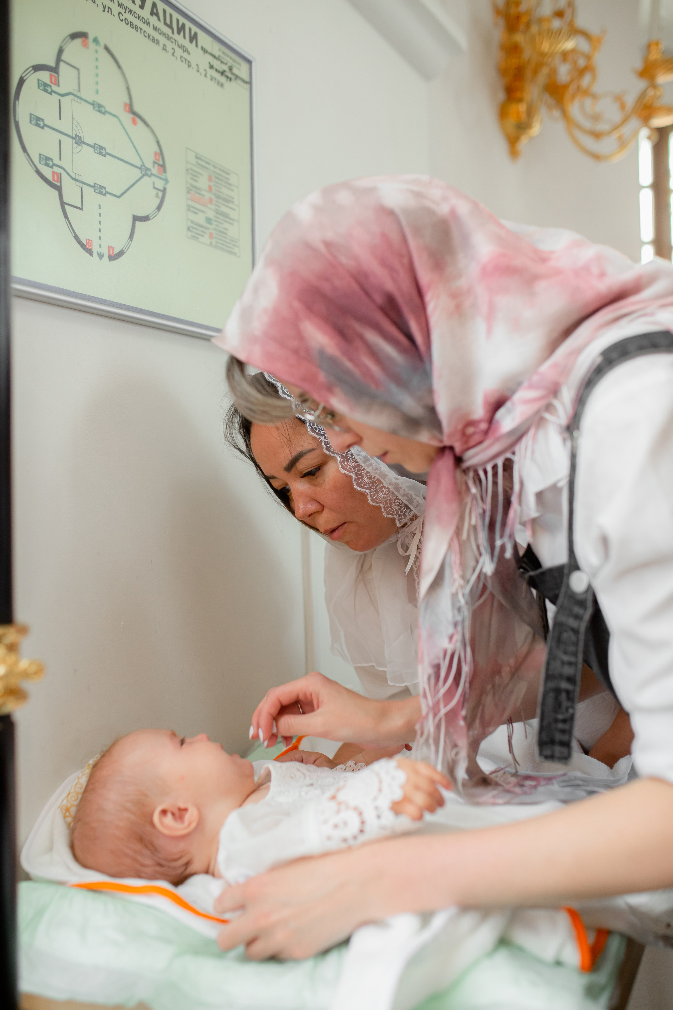 Надвратная церковь Входа Господня в Иерусалим г. Истра. Свадебный и семейный фотограф