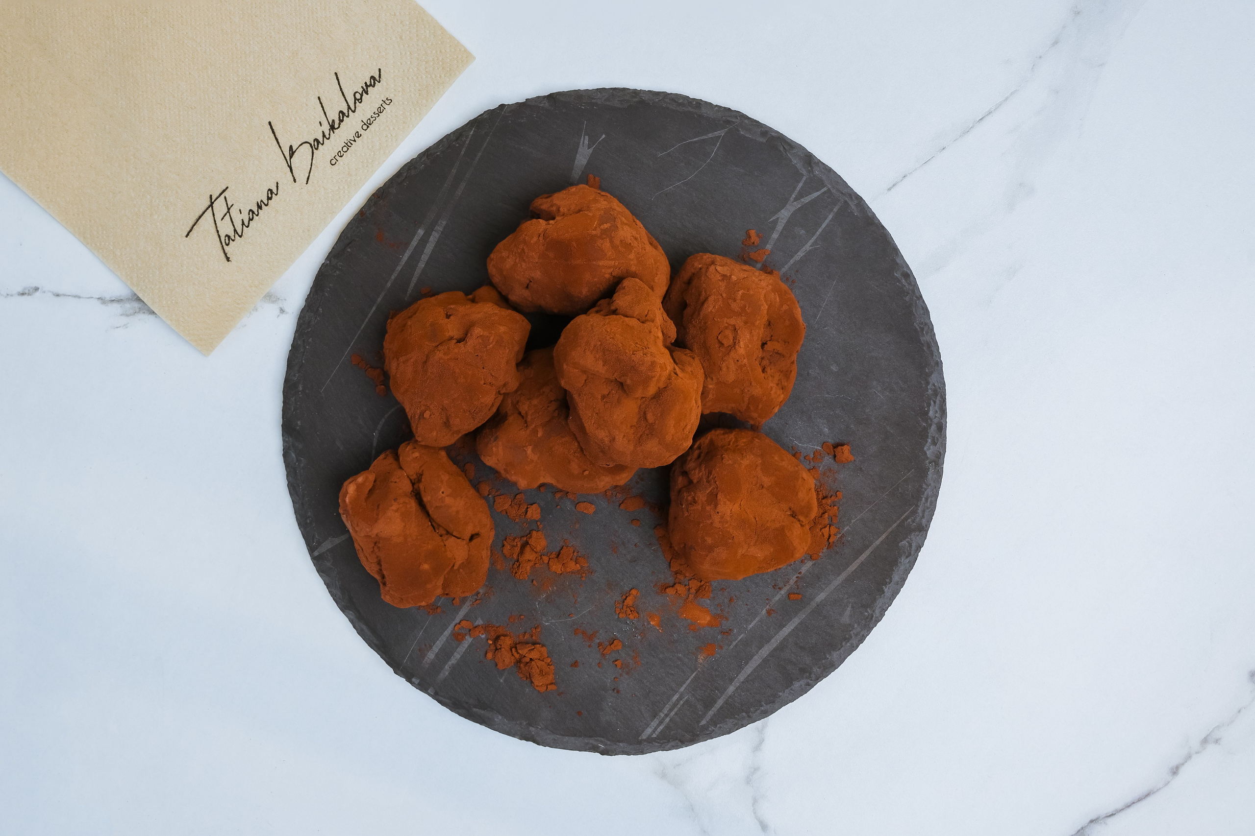 Creative Desserts. Photomantis