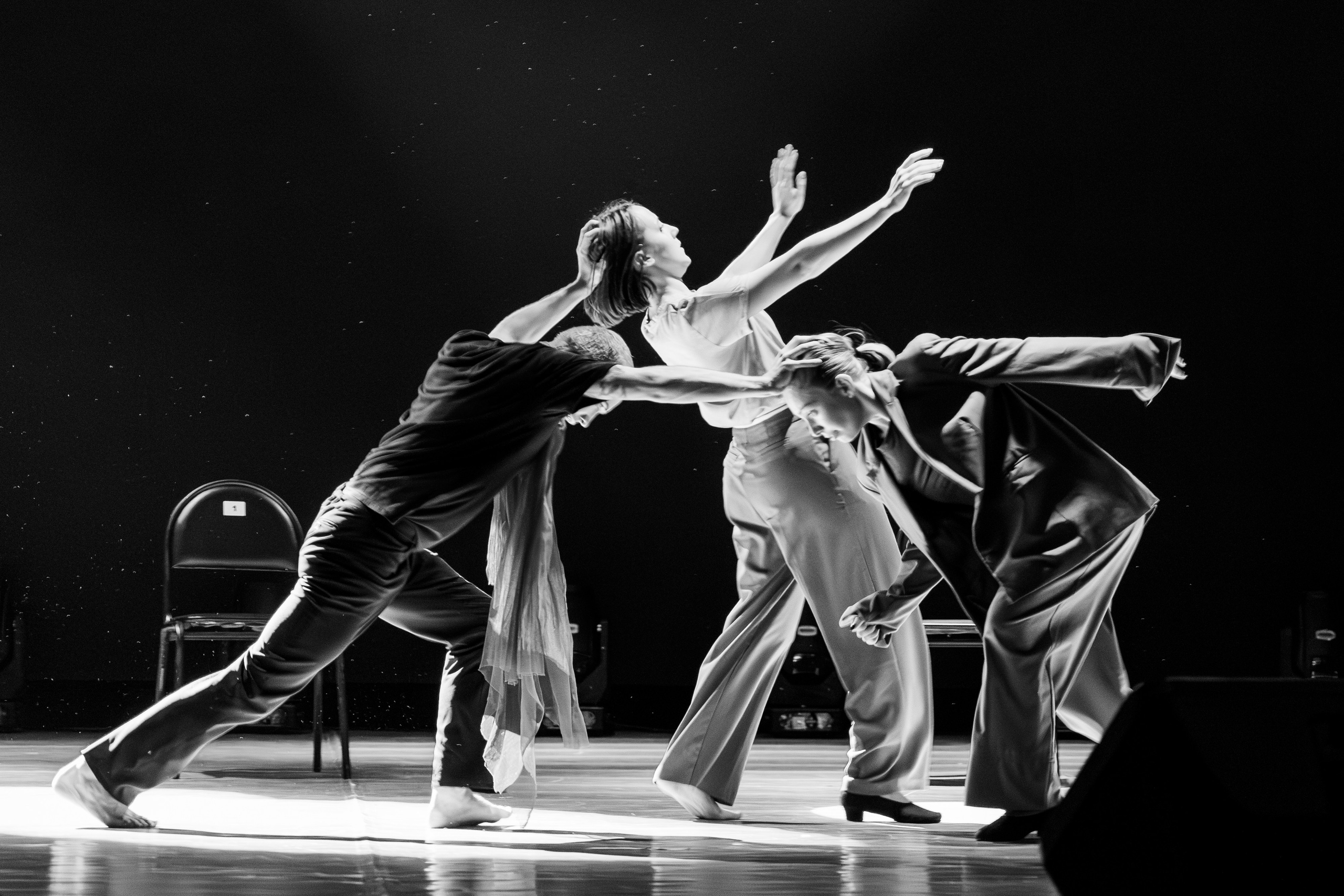 Студвесна в Ставрополе. Свадебный, семейный и репортажный фотограф в Южно-Сахалинске Артур Петросян