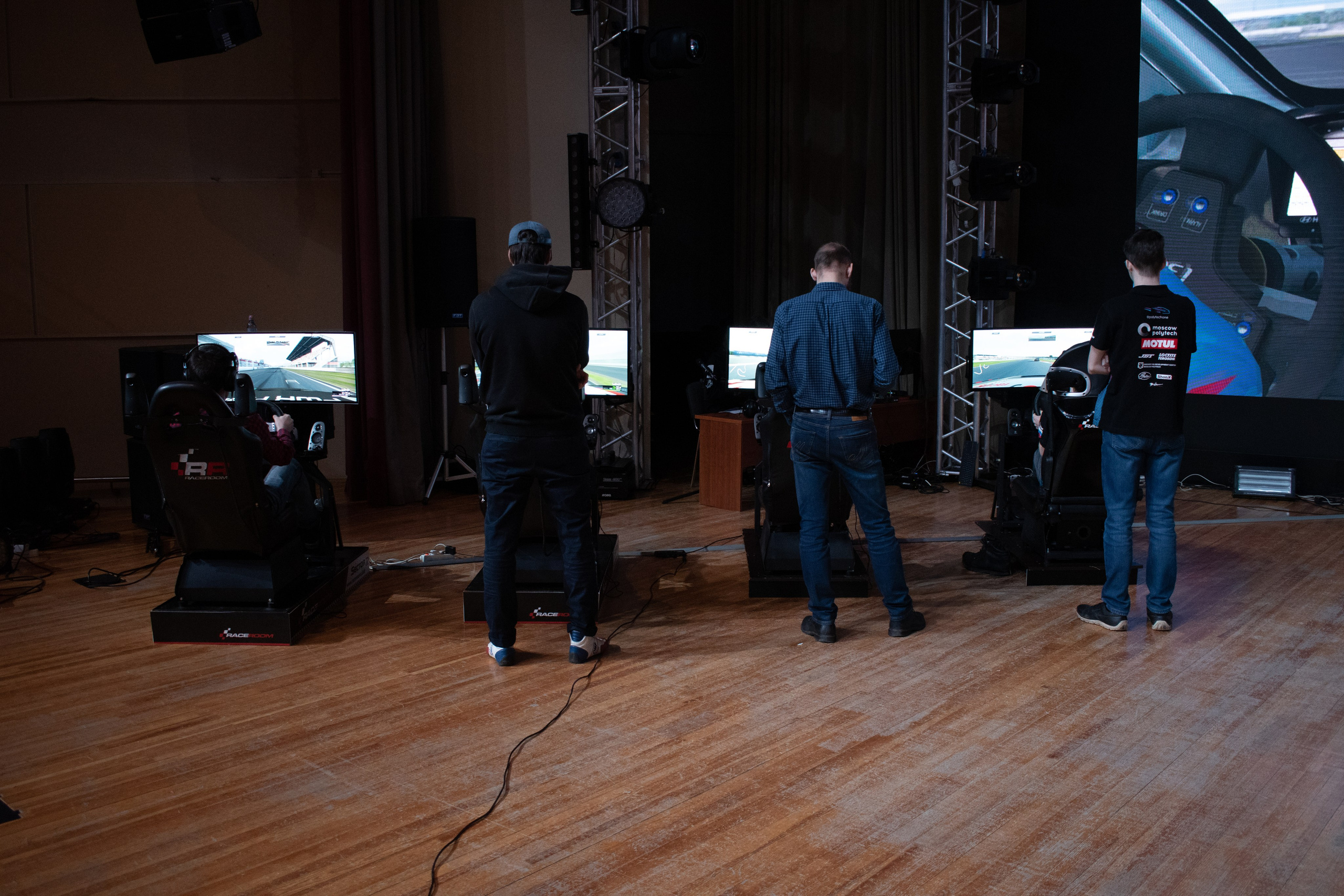 RaceRoom — Командный турнир среди ВУЗов города Москвы | 22.02.20. Репортажный фотограф Сыбер Мартти