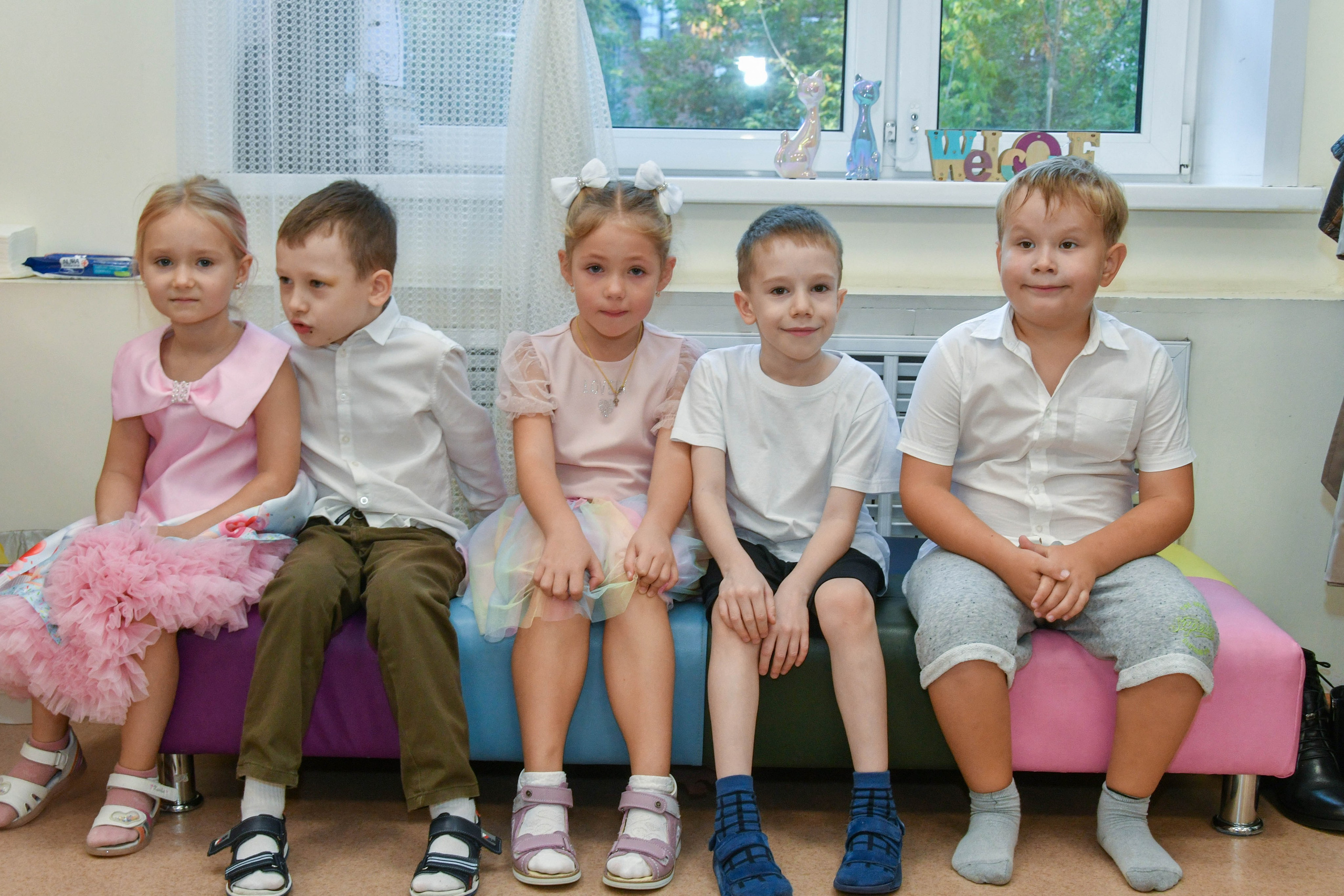 2023 г. День дошкольного работника и прогулка. Репортажный и детский фотограф в Новосибирске