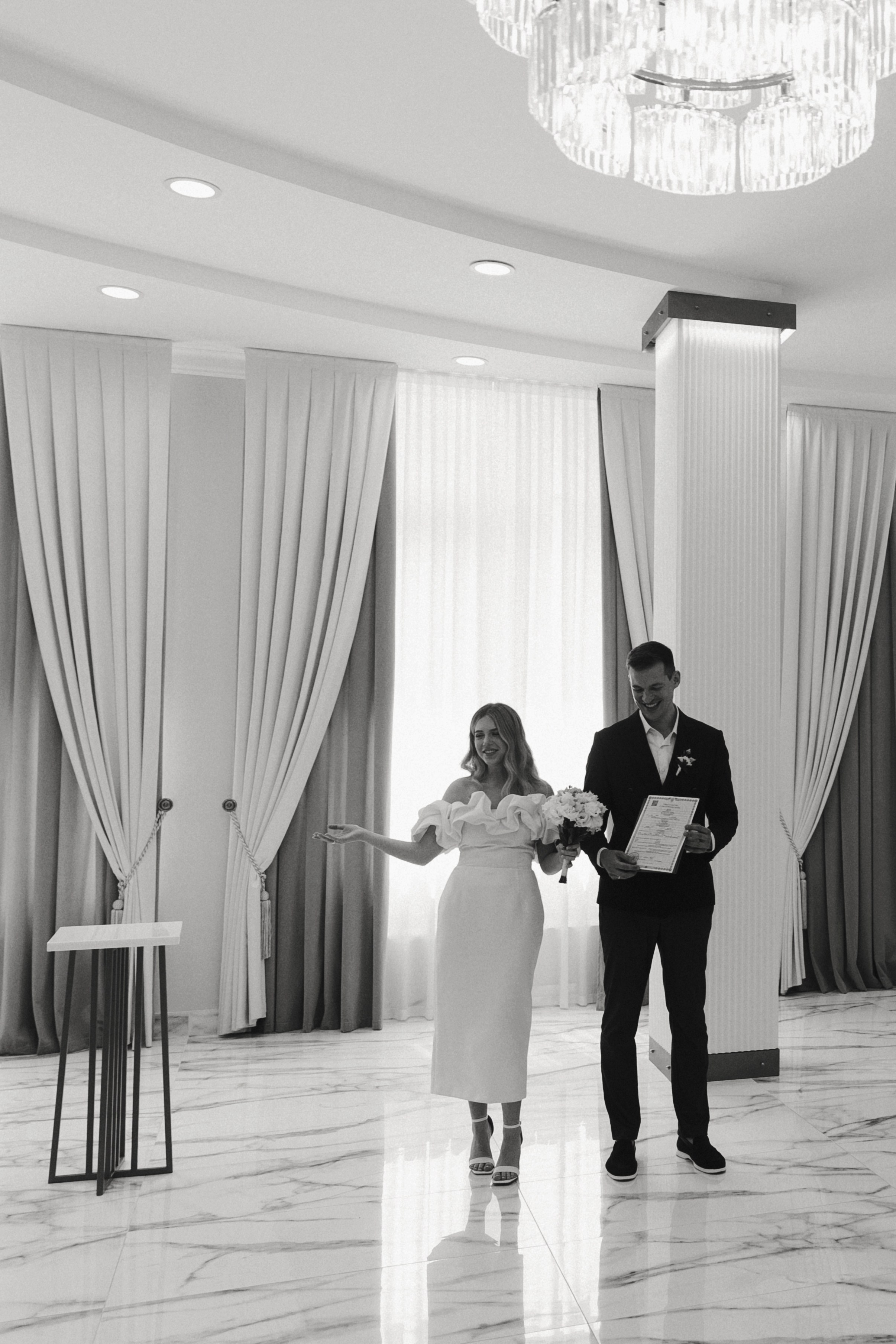 Свадебная фотосессия на Котельнической набережной и в парке Царицыно, Роспись в Шипиловском ЗАГСе. Свадебный фотограф Москва Анастасия Храмова