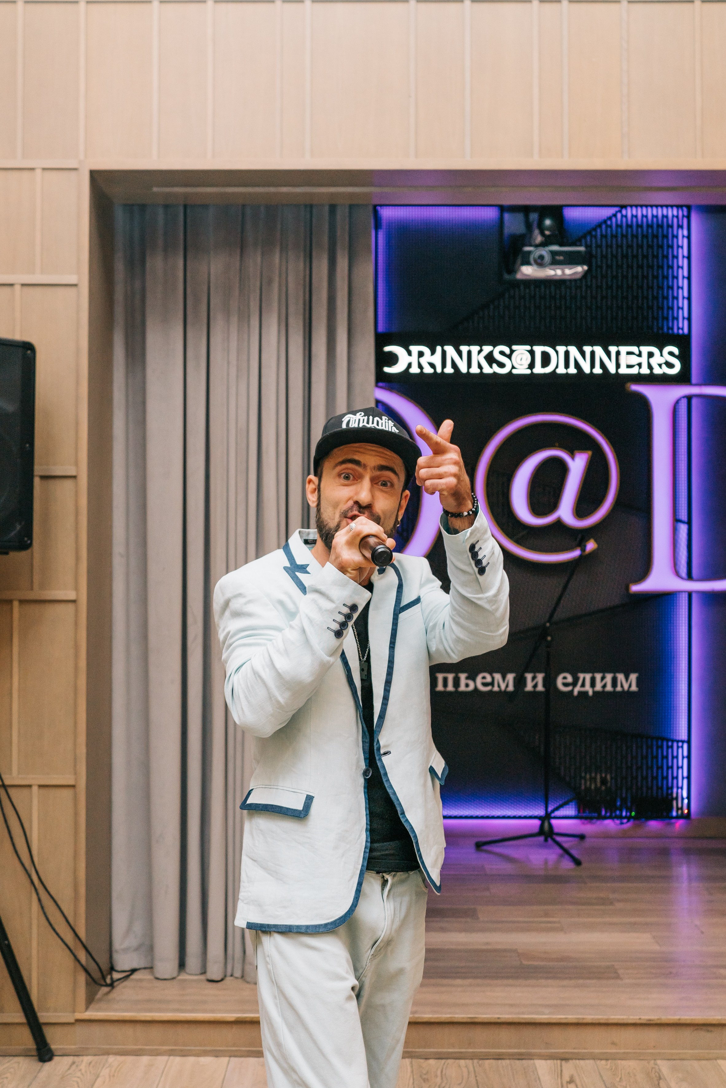 Бизнес-стендап. Женский фотограф в Москве Анастасия Сидорова