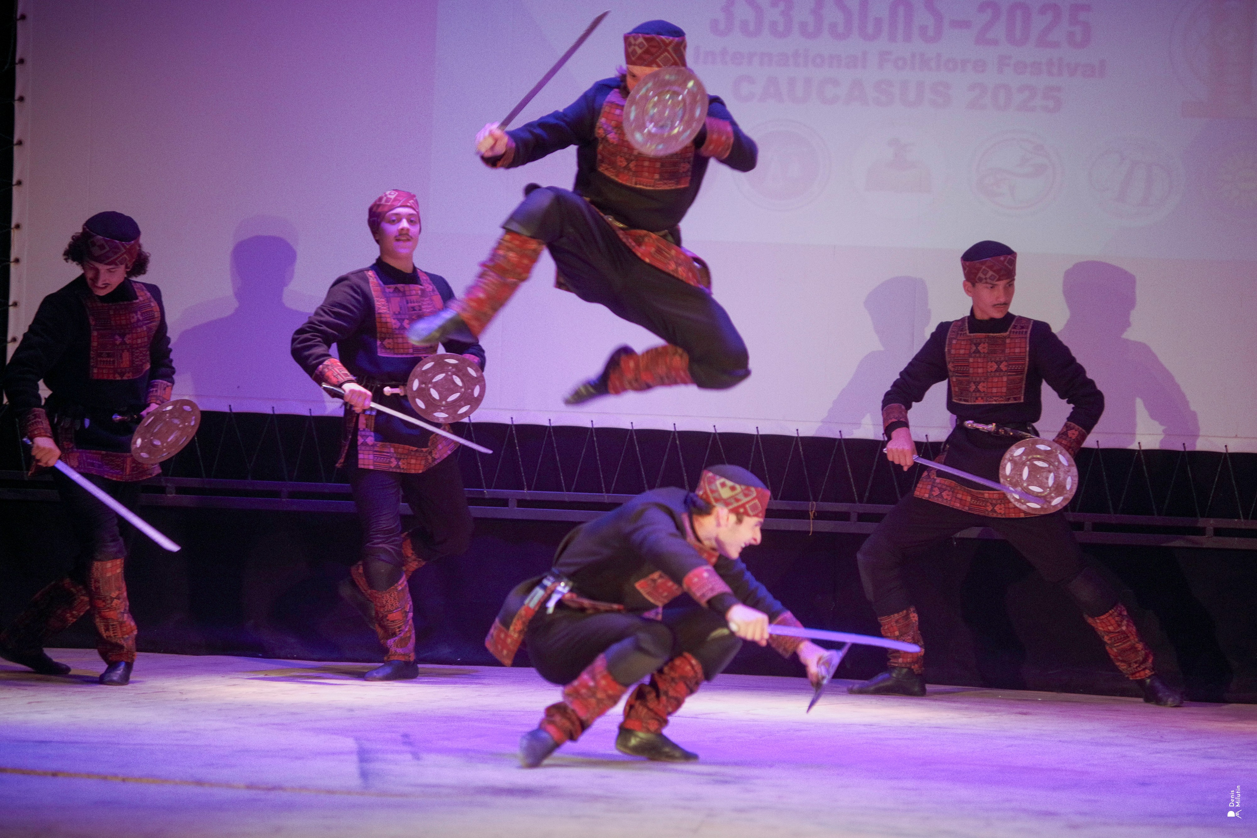 Танцы в прекрасном Они. Портретный фотограф Денис Милютин