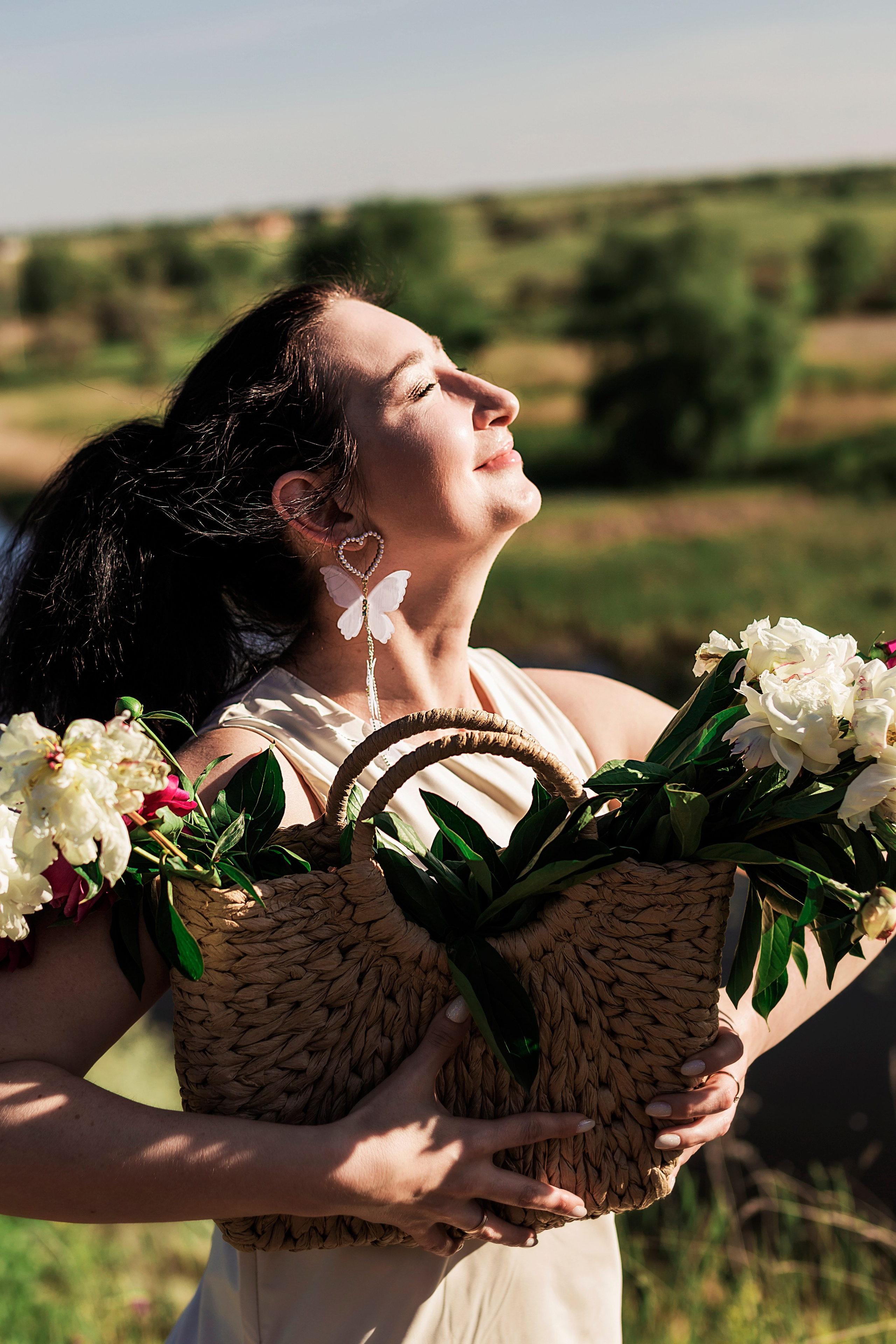 Фотосессия с пионами. Семейный фотограф в Саратове