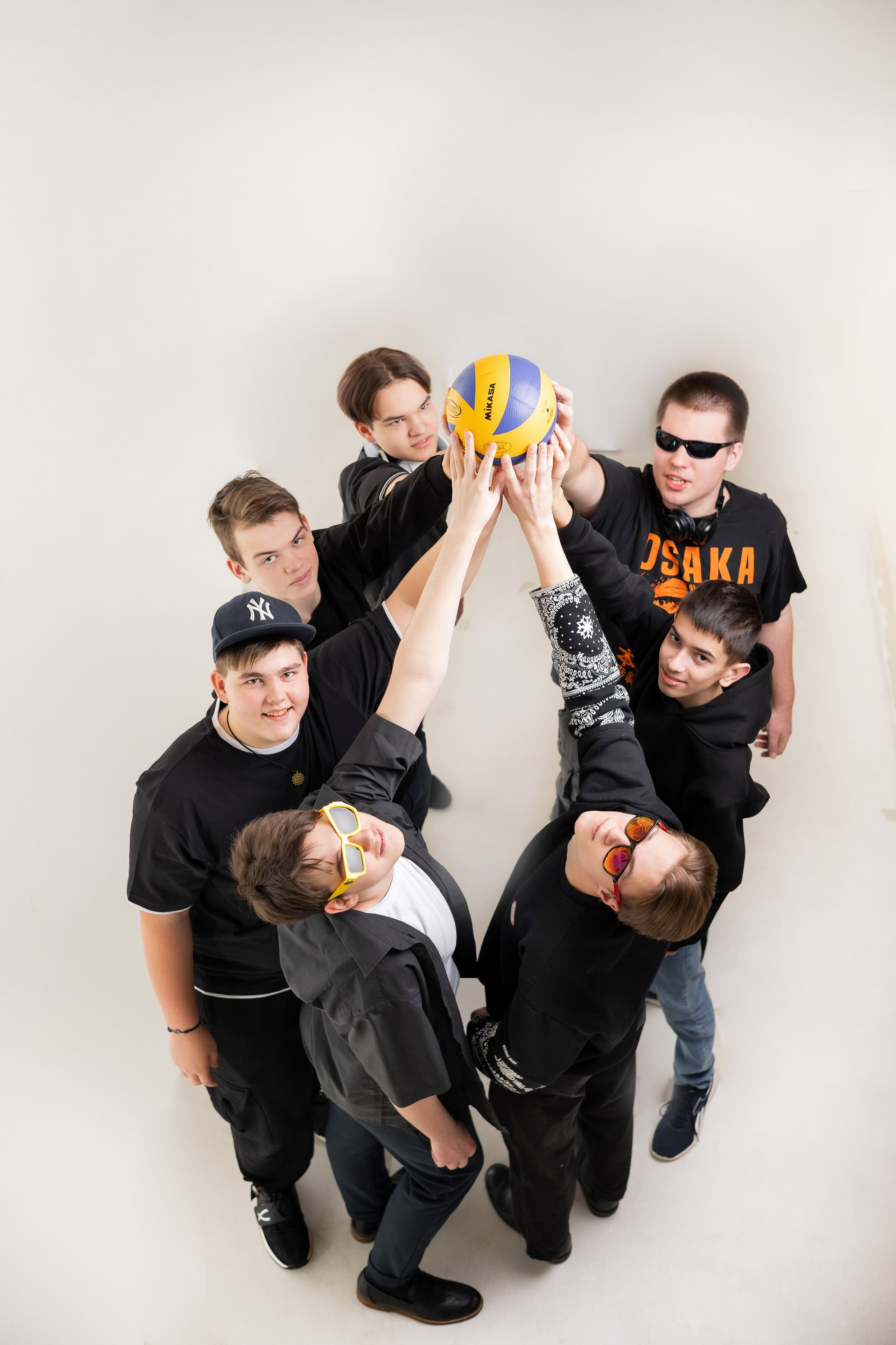 Зал Fashion. Выпускные альбомы. Школьный и семейный фотограф Виктория Игнатьева