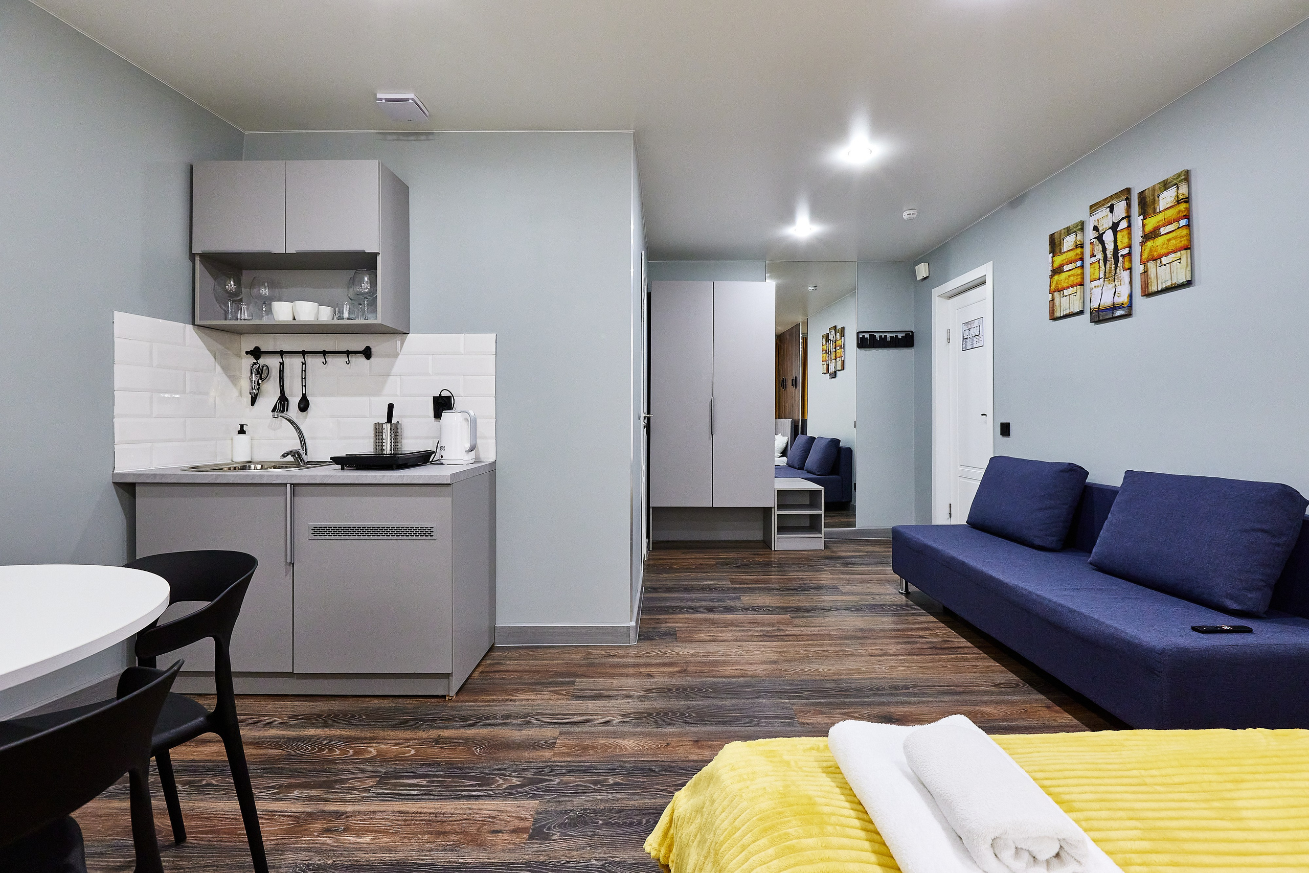 Мини-отель Критик отдыхает на Разъезжей улице. Фотограф Анастасия Леонтьева Санкт-Петербург