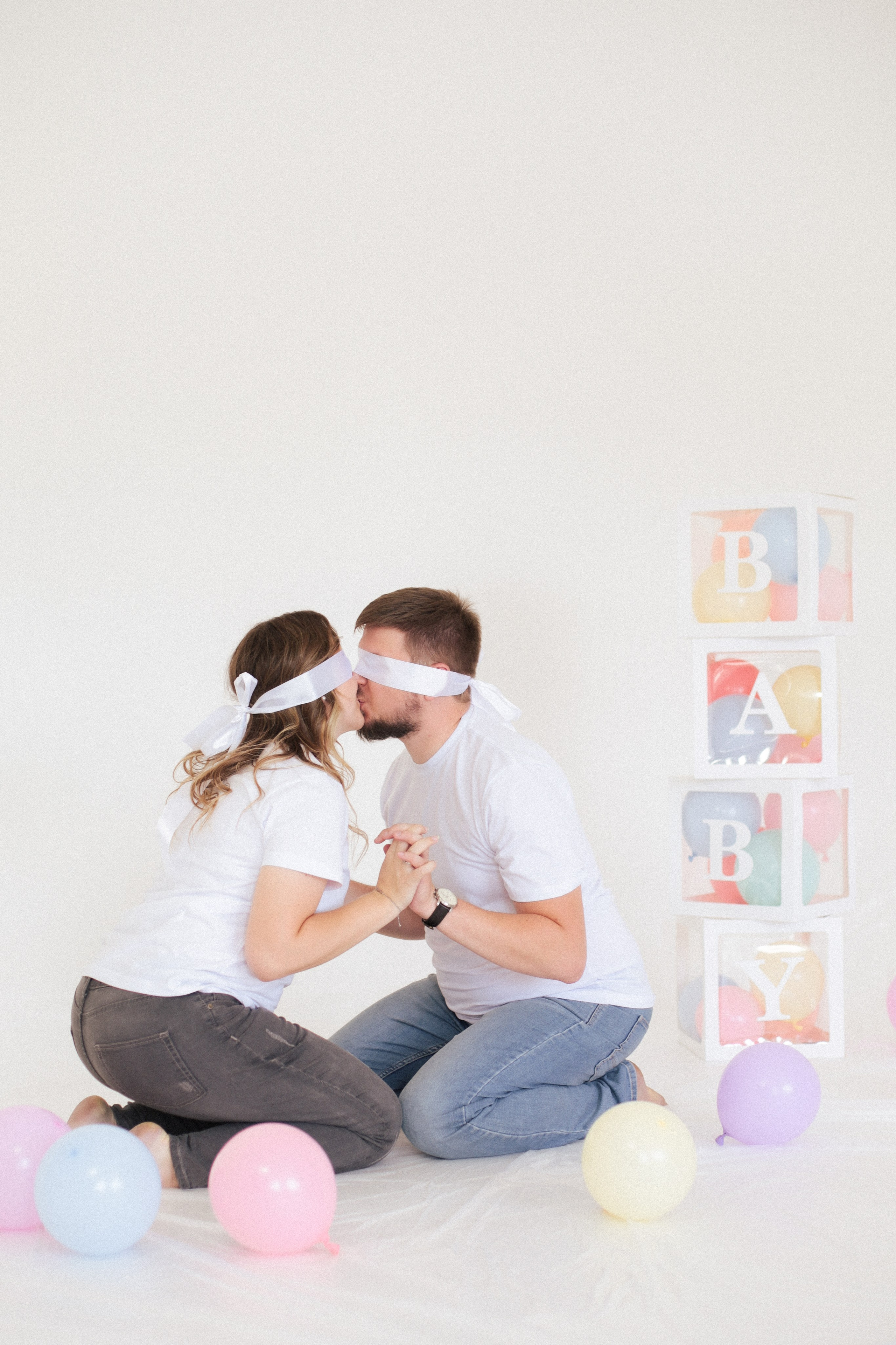 Гендер пати Вовы и Влады. Фотограф Julia Milton | Портреты, съемки для маркетплейсов, лавстори, съёмка беременности в Санкт-Петербурге. Обучение фотографии в Спб очно