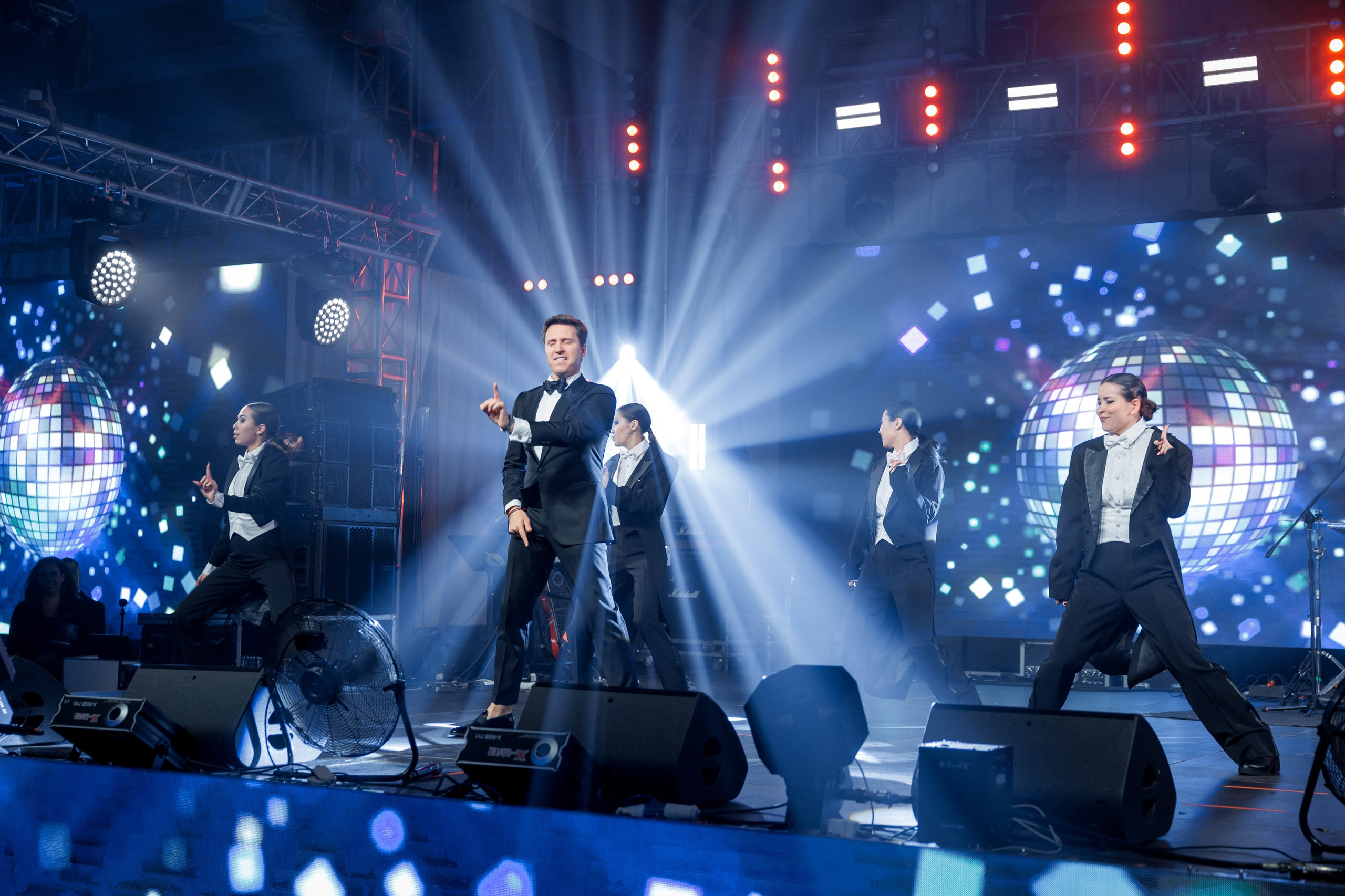 Сервико 30 лет. Свадебный фотограф в Иркутске Сапаров Александр