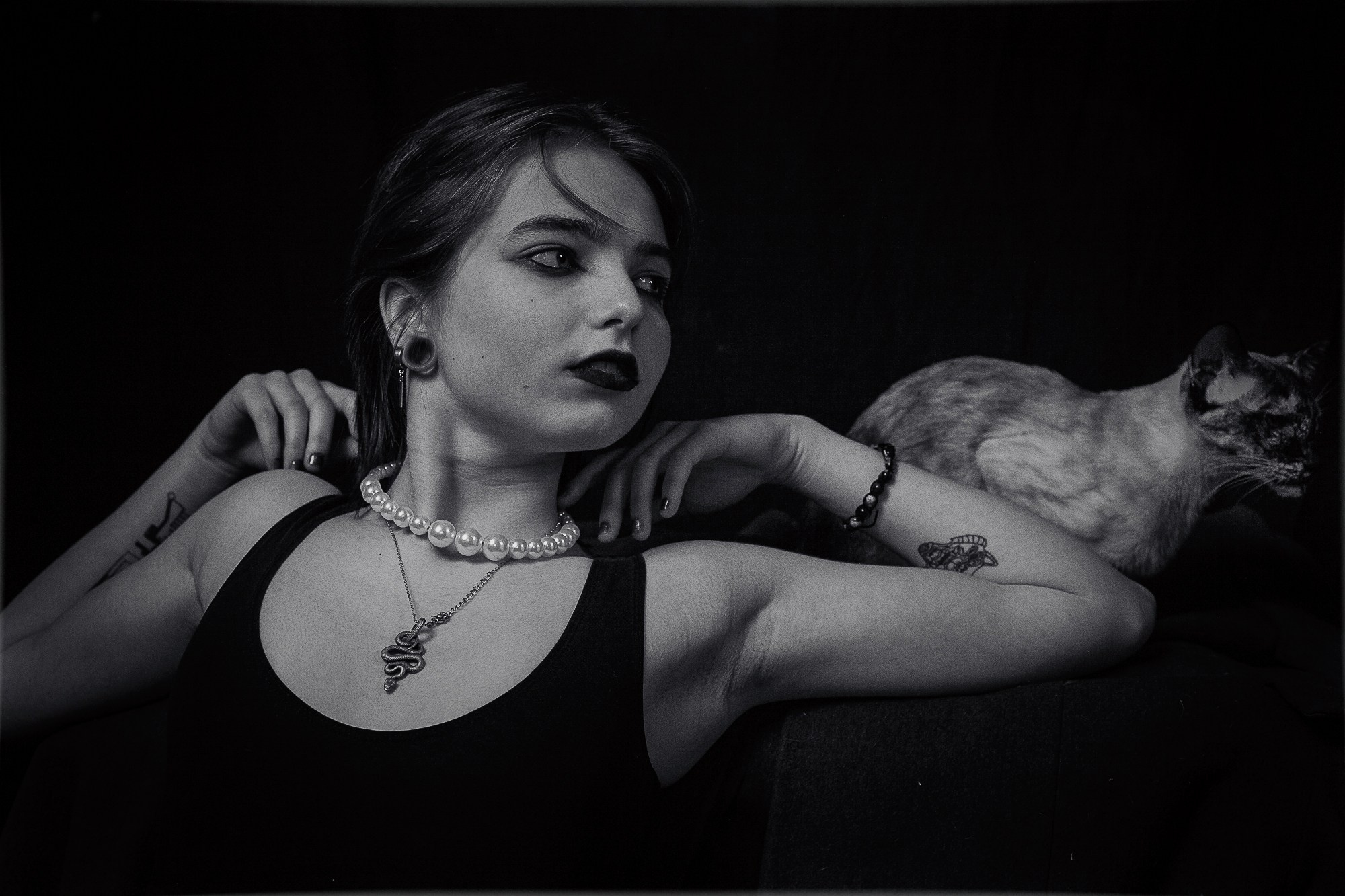 Элина. Домашняя студия. RawCat. Портретная фотография Екатеринбург