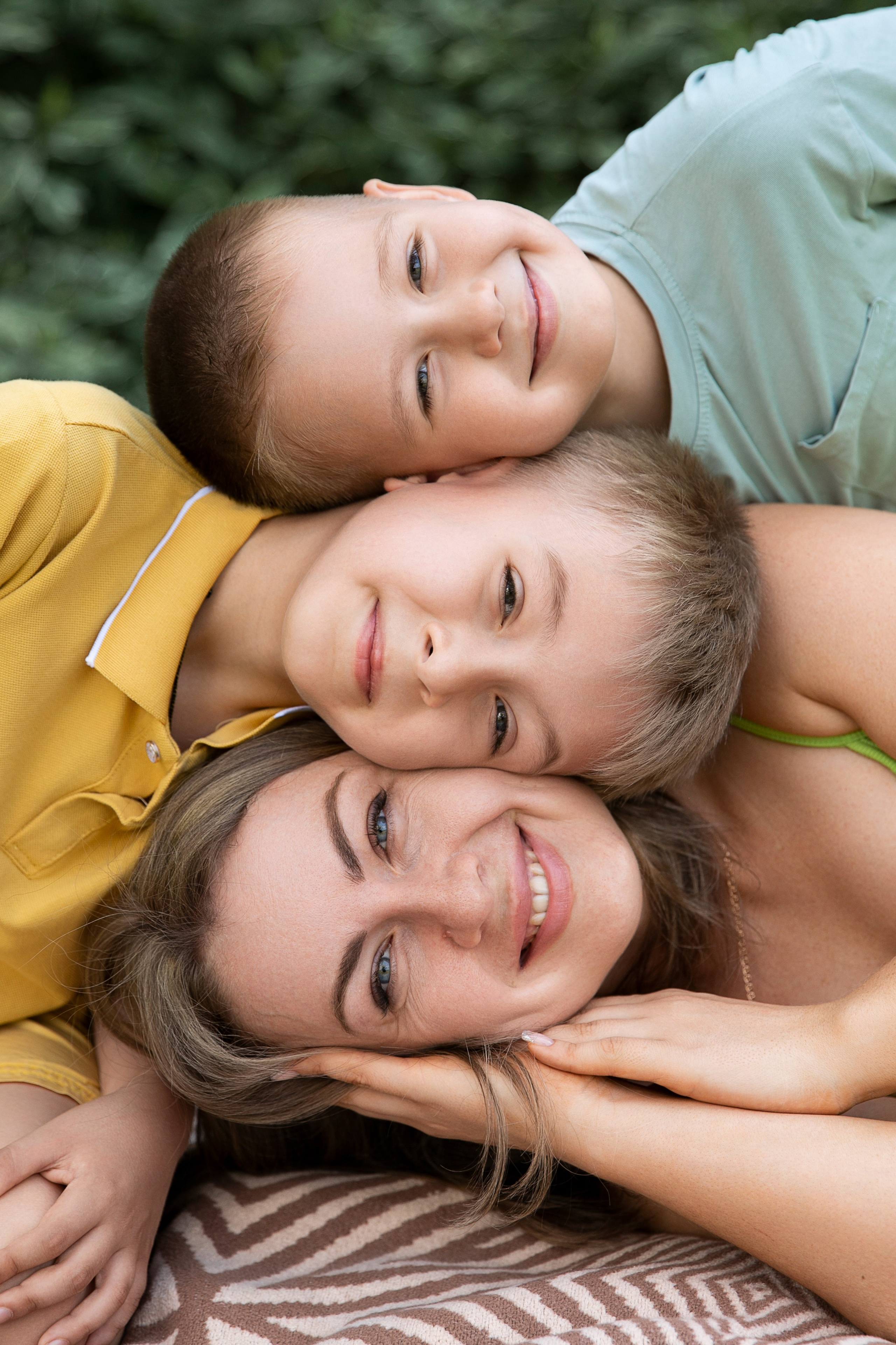 Настя с сыновьями. Семейный и школьный фотограф Катерина Голубева