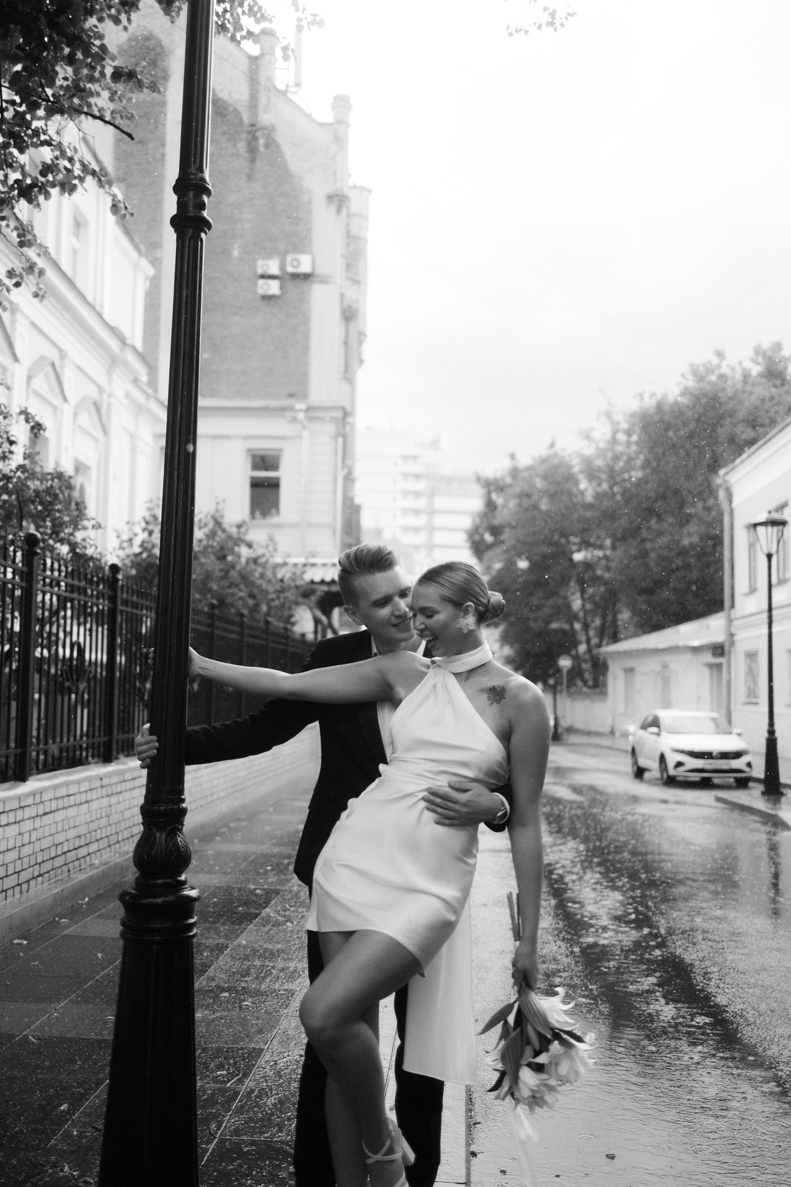 Никита и Арина, роспись в Грибоедовском загсе и ливень после. Свадебный и портретный фотограф в Москве Кристина Золотова