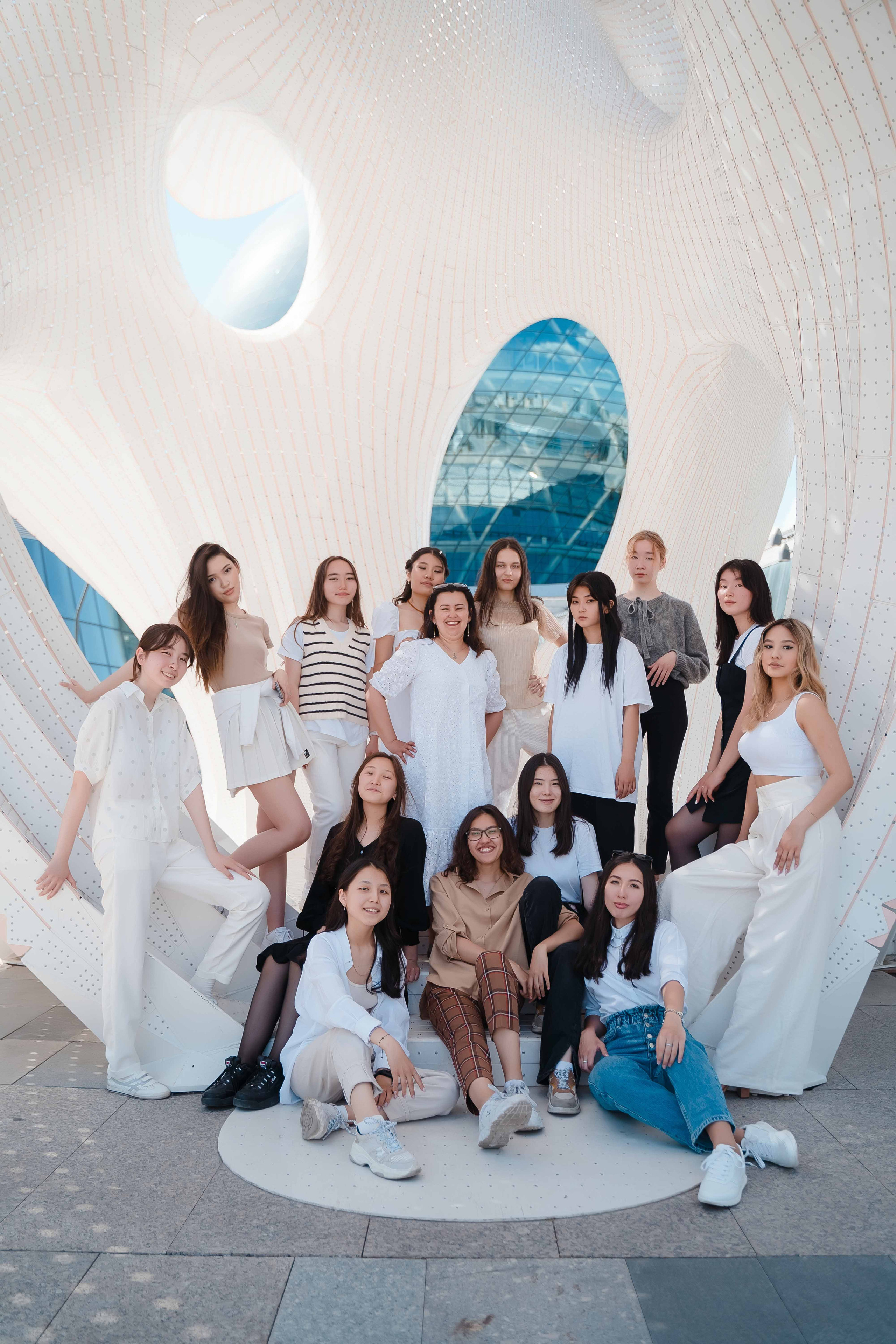 Общие фото. Выпускные альбомы в Нур-Султане (Астана) и по всему Казахстану